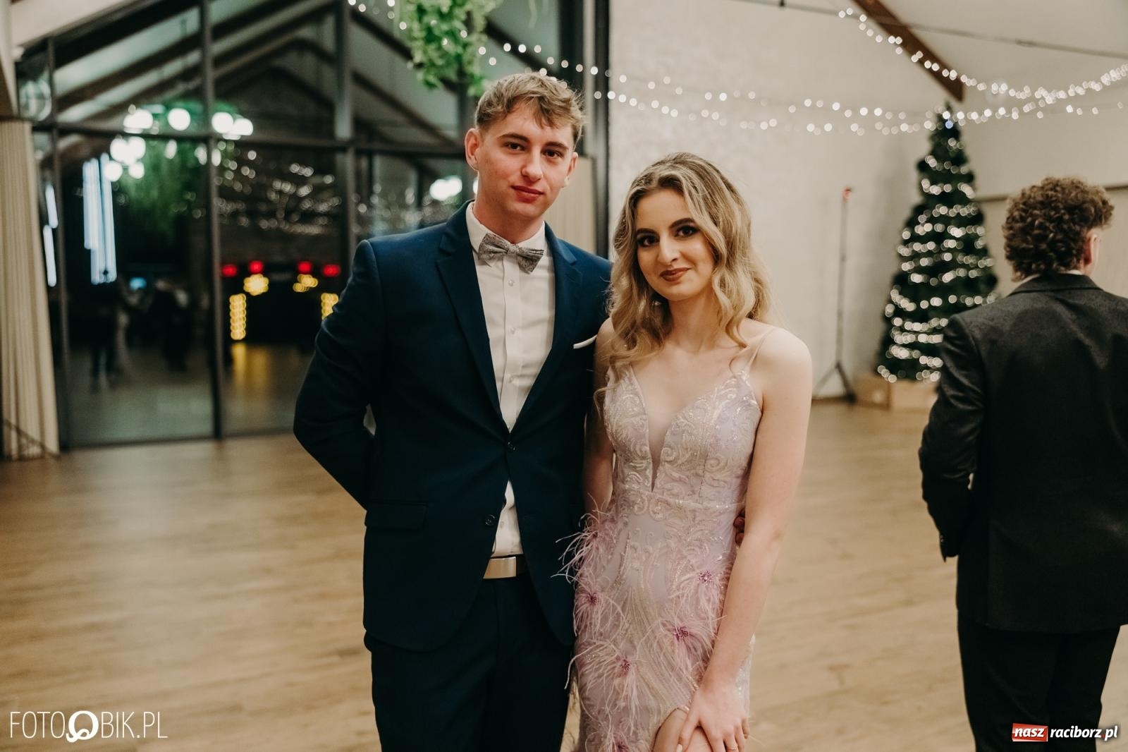 Zdjęcie w galerii na portalu naszraciborz.pl: Studniówka raciborskiego Mechanika na bis. Jeden bal, dwa fotoreportaże [FOTO i WIDEO] wiadomości z regionu