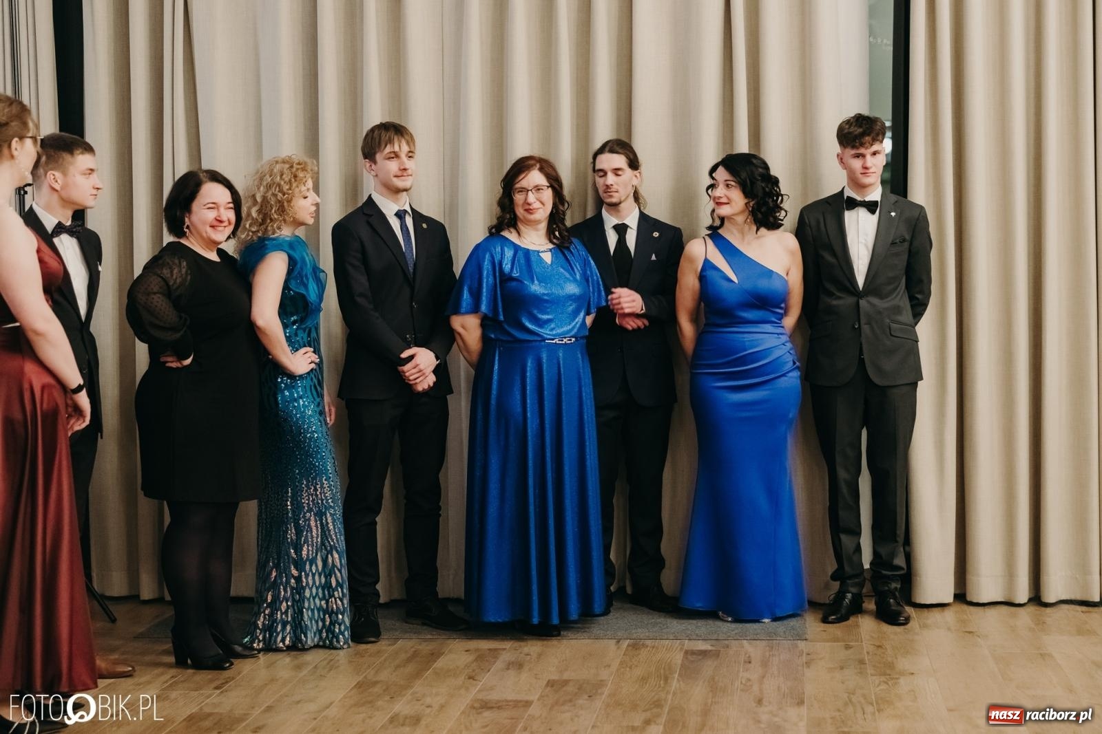 Zdjęcie w galerii na portalu naszraciborz.pl: Studniówka raciborskiego Mechanika na bis. Jeden bal, dwa fotoreportaże [FOTO i WIDEO] wiadomości z regionu