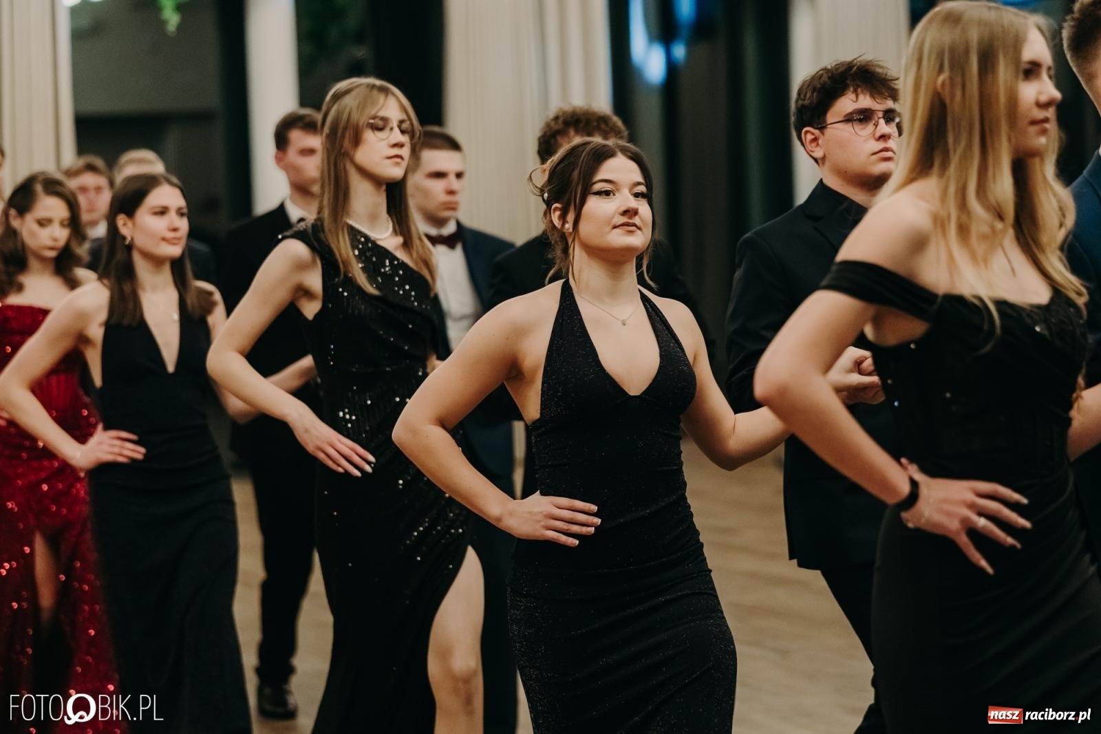 Zdjęcie w galerii na portalu naszraciborz.pl: Studniówka raciborskiego Mechanika na bis. Jeden bal, dwa fotoreportaże [FOTO i WIDEO] wiadomości z regionu