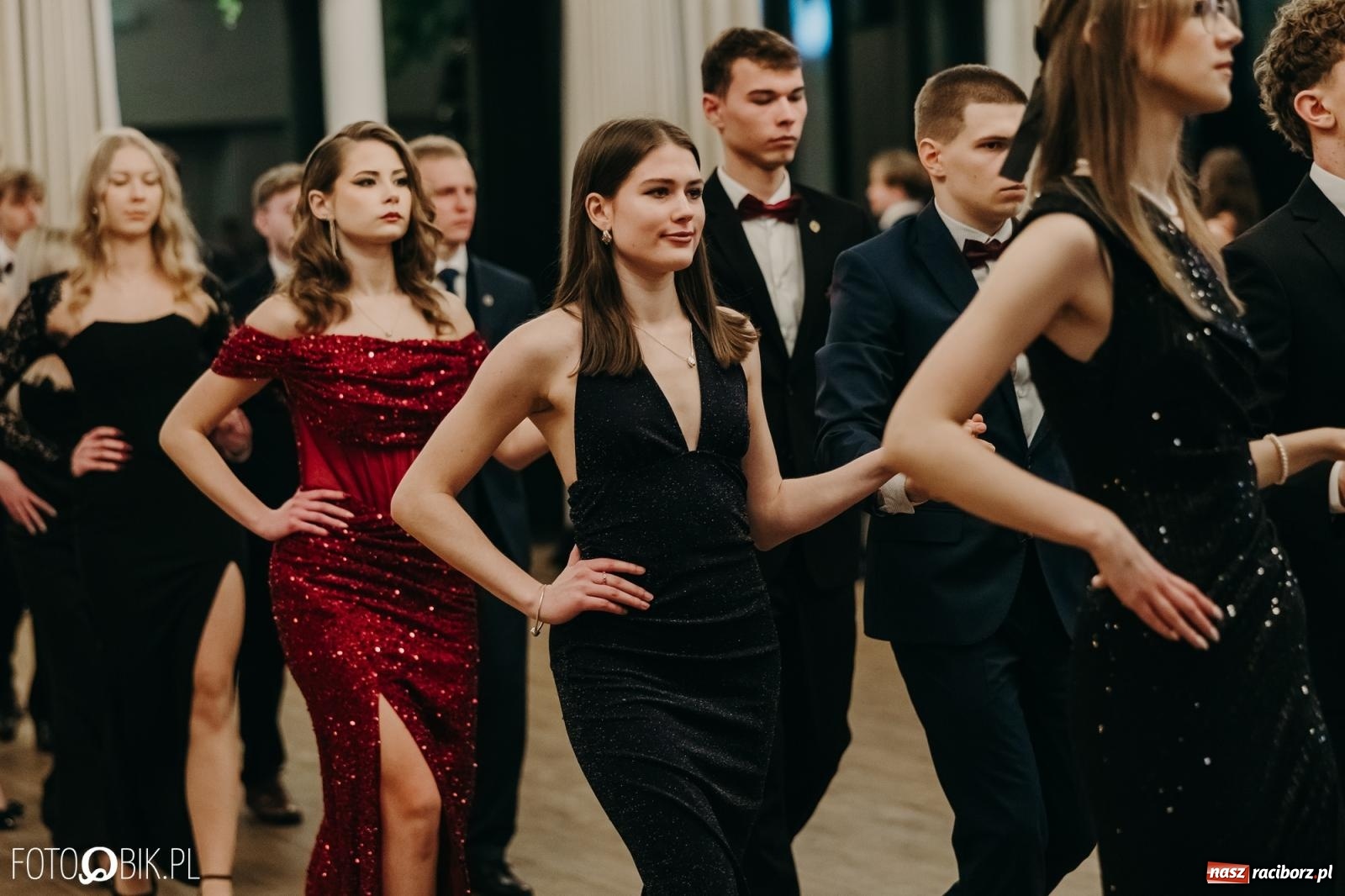 Zdjęcie w galerii na portalu naszraciborz.pl: Studniówka raciborskiego Mechanika na bis. Jeden bal, dwa fotoreportaże [FOTO i WIDEO] wiadomości z regionu