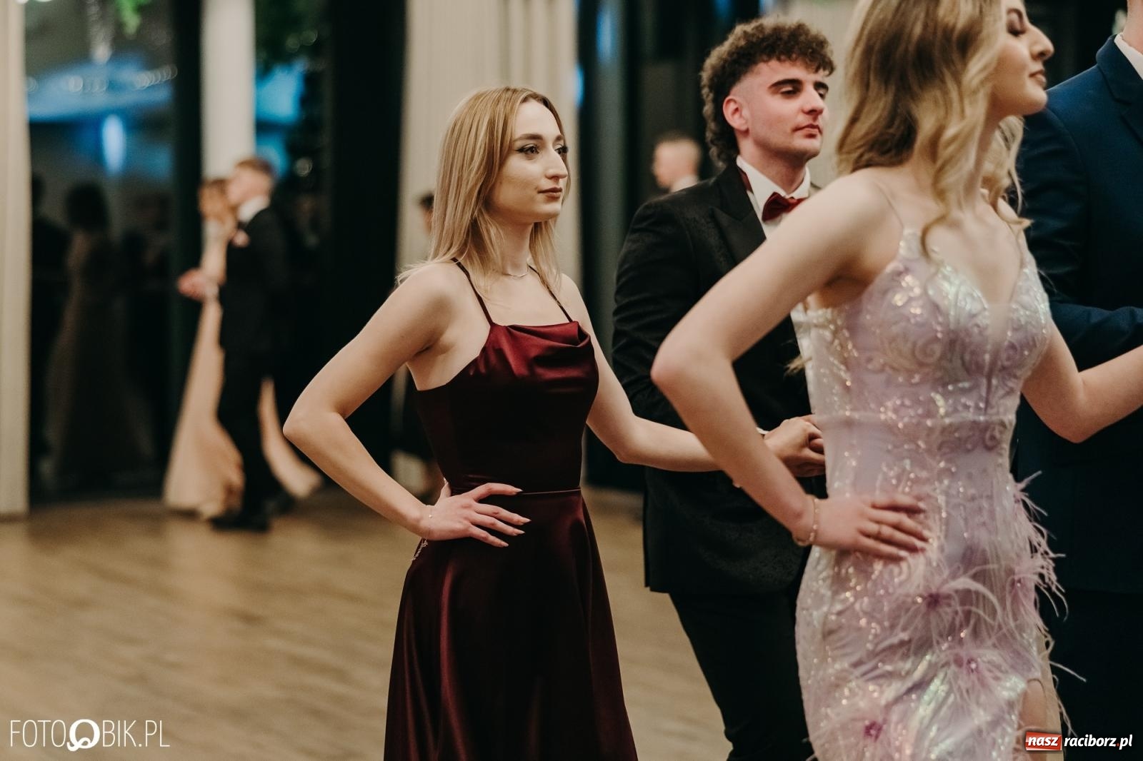 Zdjęcie w galerii na portalu naszraciborz.pl: Studniówka raciborskiego Mechanika na bis. Jeden bal, dwa fotoreportaże [FOTO i WIDEO] wiadomości z regionu