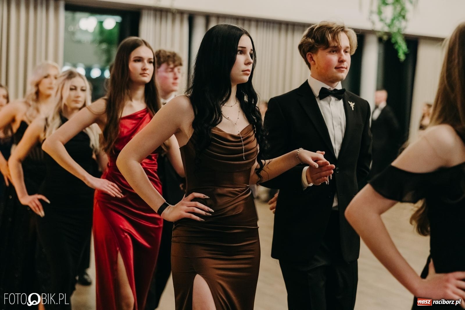 Zdjęcie w galerii na portalu naszraciborz.pl: Studniówka raciborskiego Mechanika na bis. Jeden bal, dwa fotoreportaże [FOTO i WIDEO] wiadomości z regionu