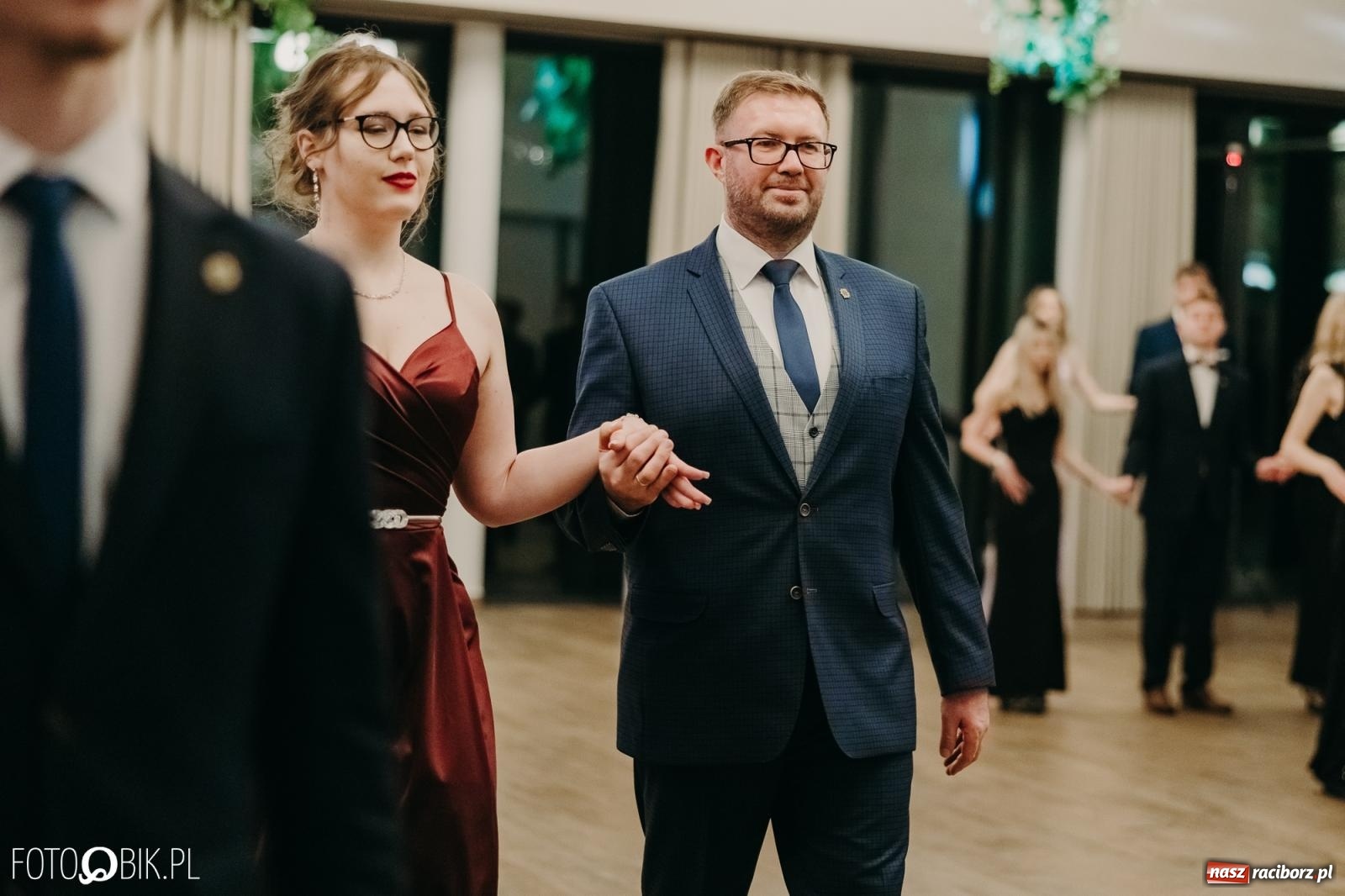 Zdjęcie w galerii na portalu naszraciborz.pl: Studniówka raciborskiego Mechanika na bis. Jeden bal, dwa fotoreportaże [FOTO i WIDEO] wiadomości z regionu