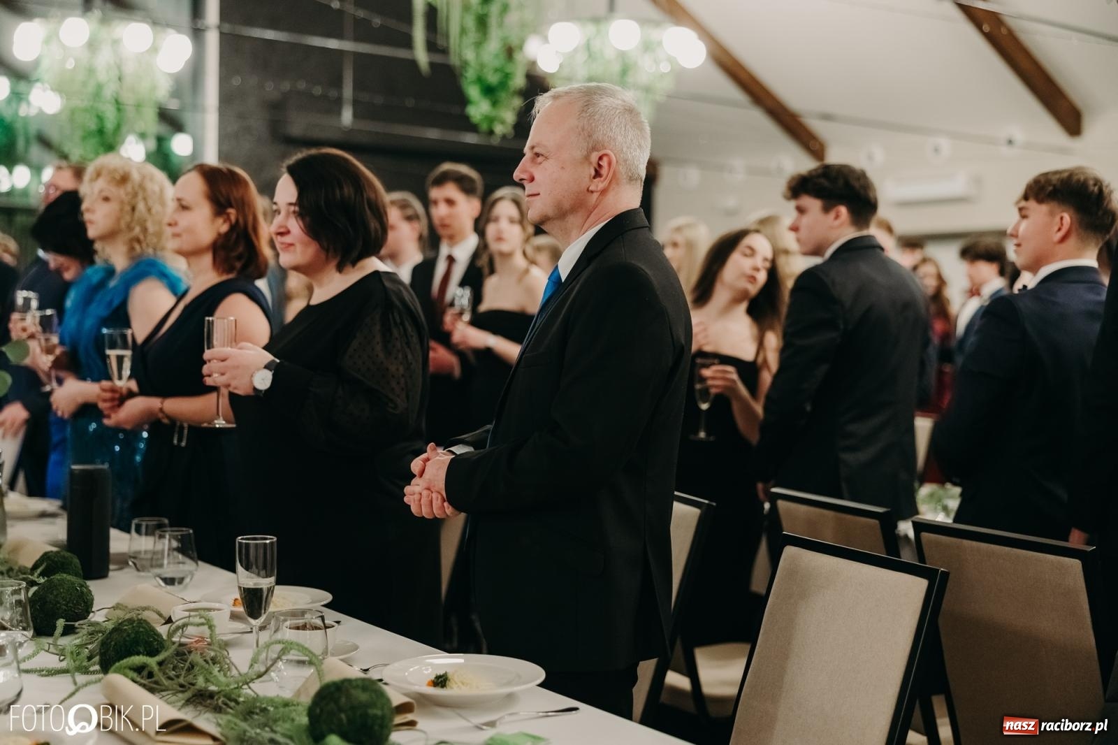 Zdjęcie w galerii na portalu naszraciborz.pl: Studniówka raciborskiego Mechanika na bis. Jeden bal, dwa fotoreportaże [FOTO i WIDEO] wiadomości z regionu
