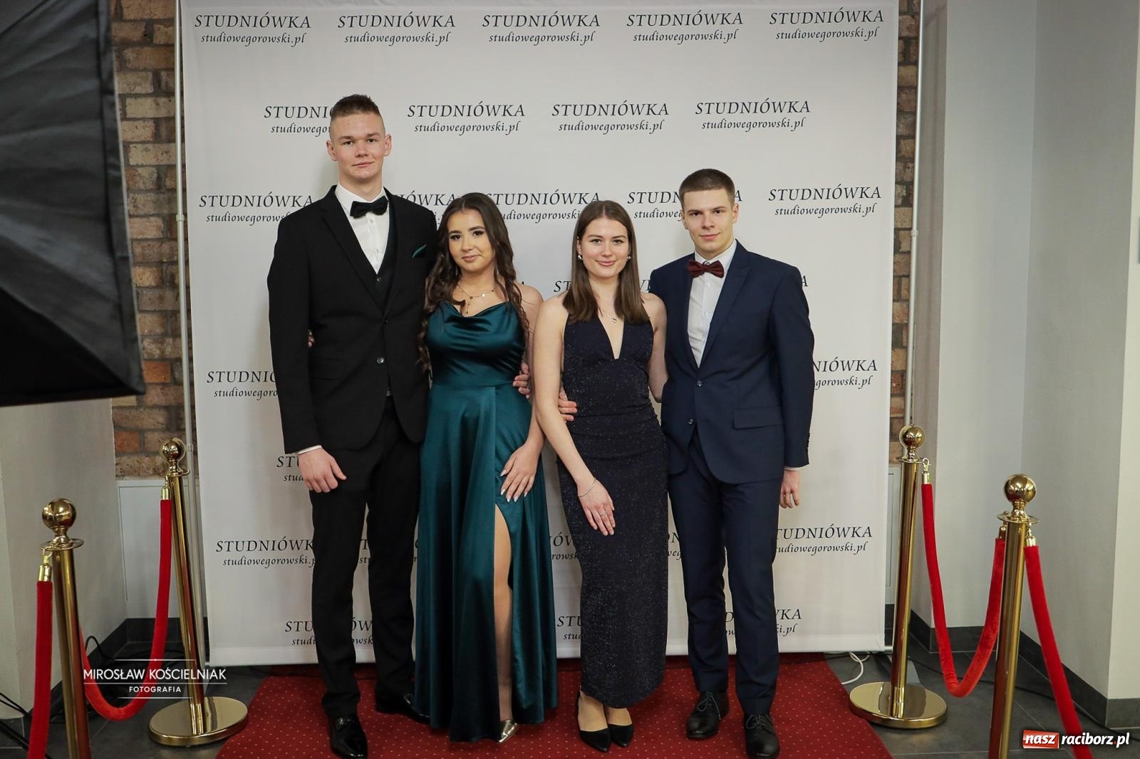 Zdjęcie w galerii na portalu naszraciborz.pl: Studniówka raciborskiego Mechanika – wszystkie klasy bawią się wspólnie [FOTO i WIDEO] wiadomości z regionu