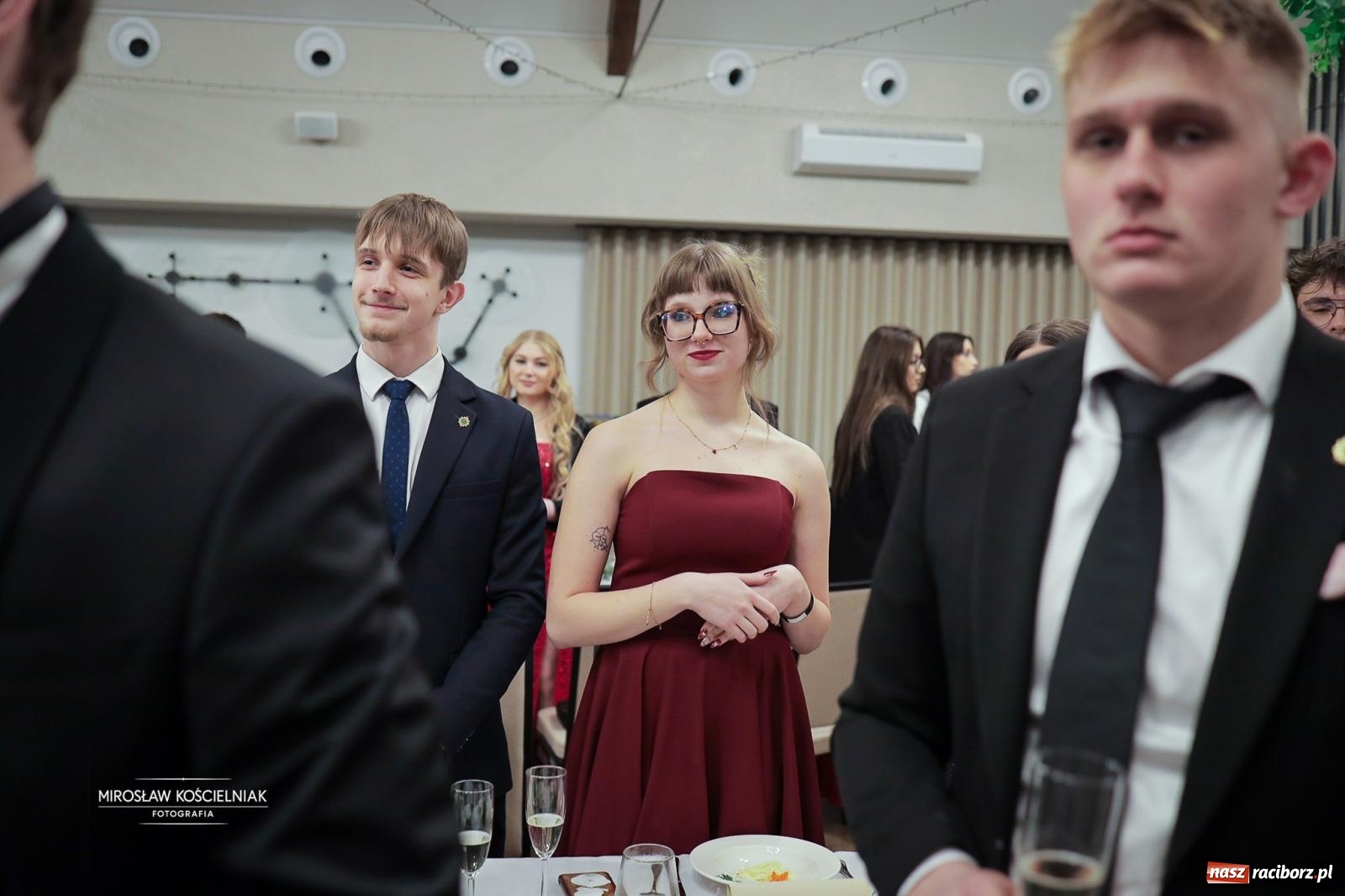 Zdjęcie w galerii na portalu naszraciborz.pl: Studniówka raciborskiego Mechanika – wszystkie klasy bawią się wspólnie [FOTO i WIDEO] wiadomości z regionu