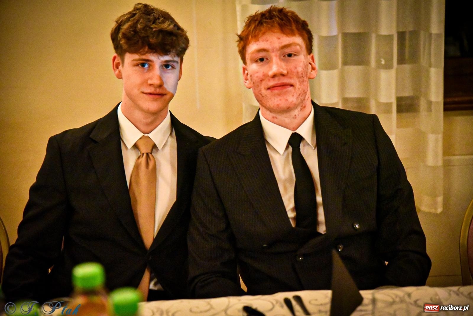 Zdjęcie w galerii na portalu naszraciborz.pl: Poloneza czas zacząć! Studniówka ZSOMS w Raciborzu [FOTO i WIDEO] wiadomości z regionu