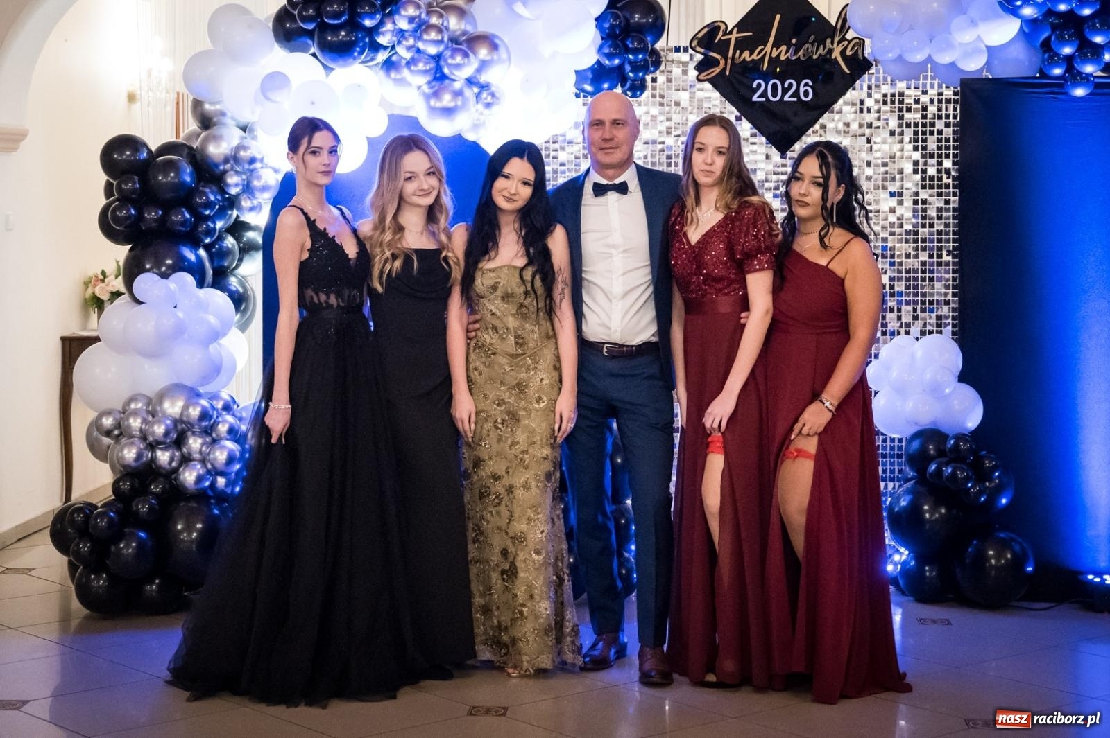 Zdjęcie w galerii na portalu naszraciborz.pl: Zdjęcia na bis. Sportowo-mundurowa studniówka ZSOMS [FOTO i WIDEO] wiadomości z regionu