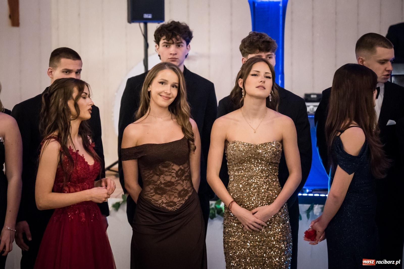 Zdjęcie w galerii na portalu naszraciborz.pl: Zdjęcia na bis. Sportowo-mundurowa studniówka ZSOMS [FOTO i WIDEO] wiadomości z regionu