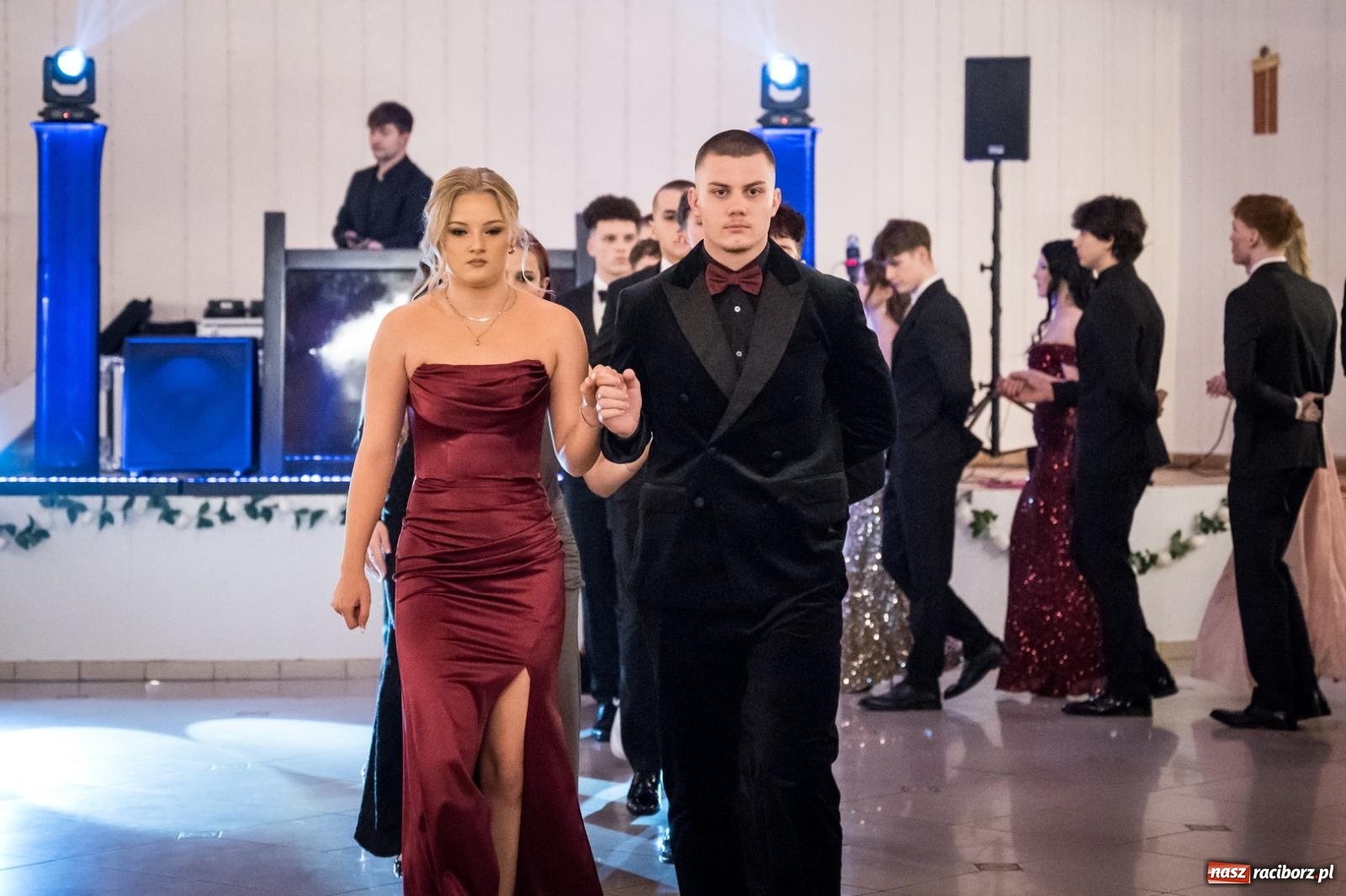 Zdjęcie w galerii na portalu naszraciborz.pl: Zdjęcia na bis. Sportowo-mundurowa studniówka ZSOMS [FOTO i WIDEO] wiadomości z regionu