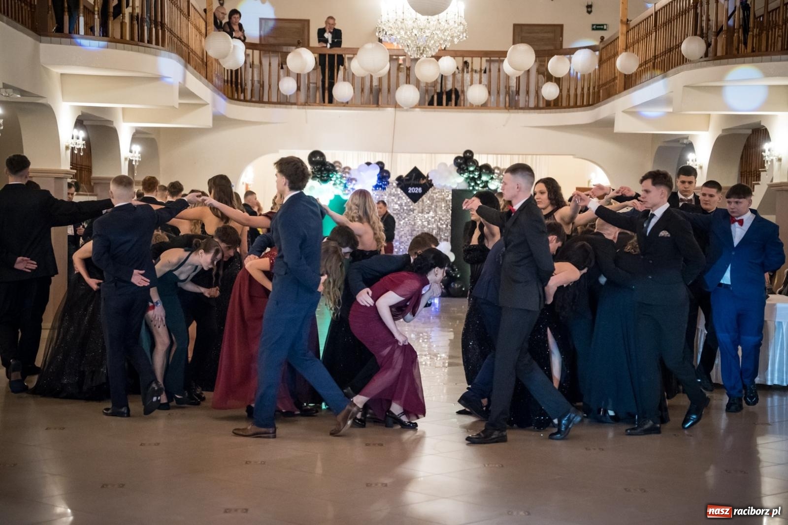 Zdjęcie w galerii na portalu naszraciborz.pl: Zdjęcia na bis. Sportowo-mundurowa studniówka ZSOMS [FOTO i WIDEO] wiadomości z regionu