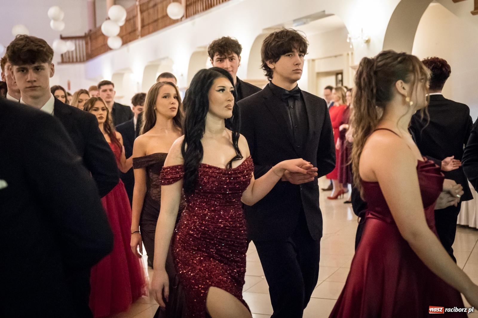 Zdjęcie w galerii na portalu naszraciborz.pl: Zdjęcia na bis. Sportowo-mundurowa studniówka ZSOMS [FOTO i WIDEO] wiadomości z regionu