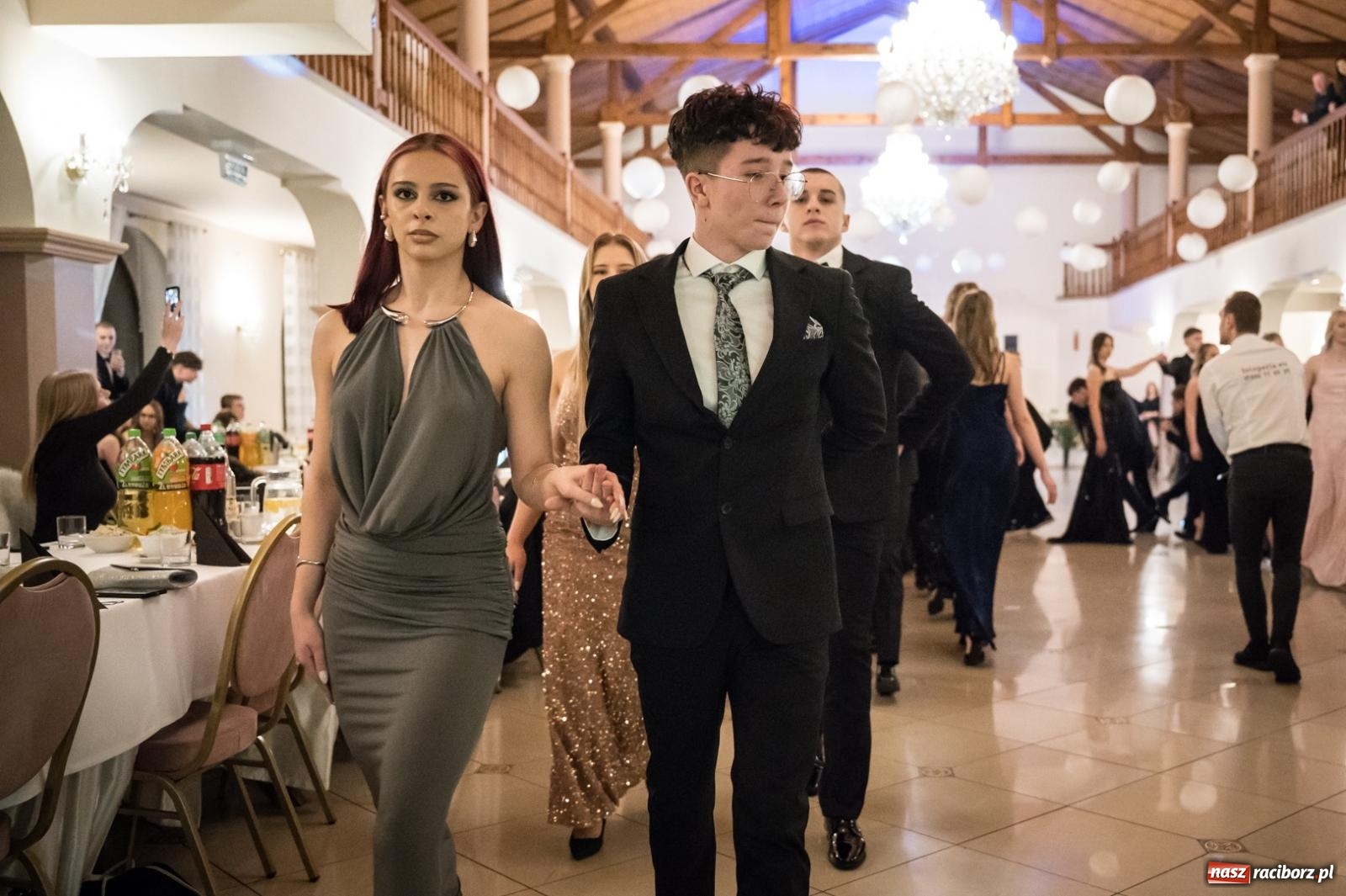 Zdjęcie w galerii na portalu naszraciborz.pl: Zdjęcia na bis. Sportowo-mundurowa studniówka ZSOMS [FOTO i WIDEO] wiadomości z regionu