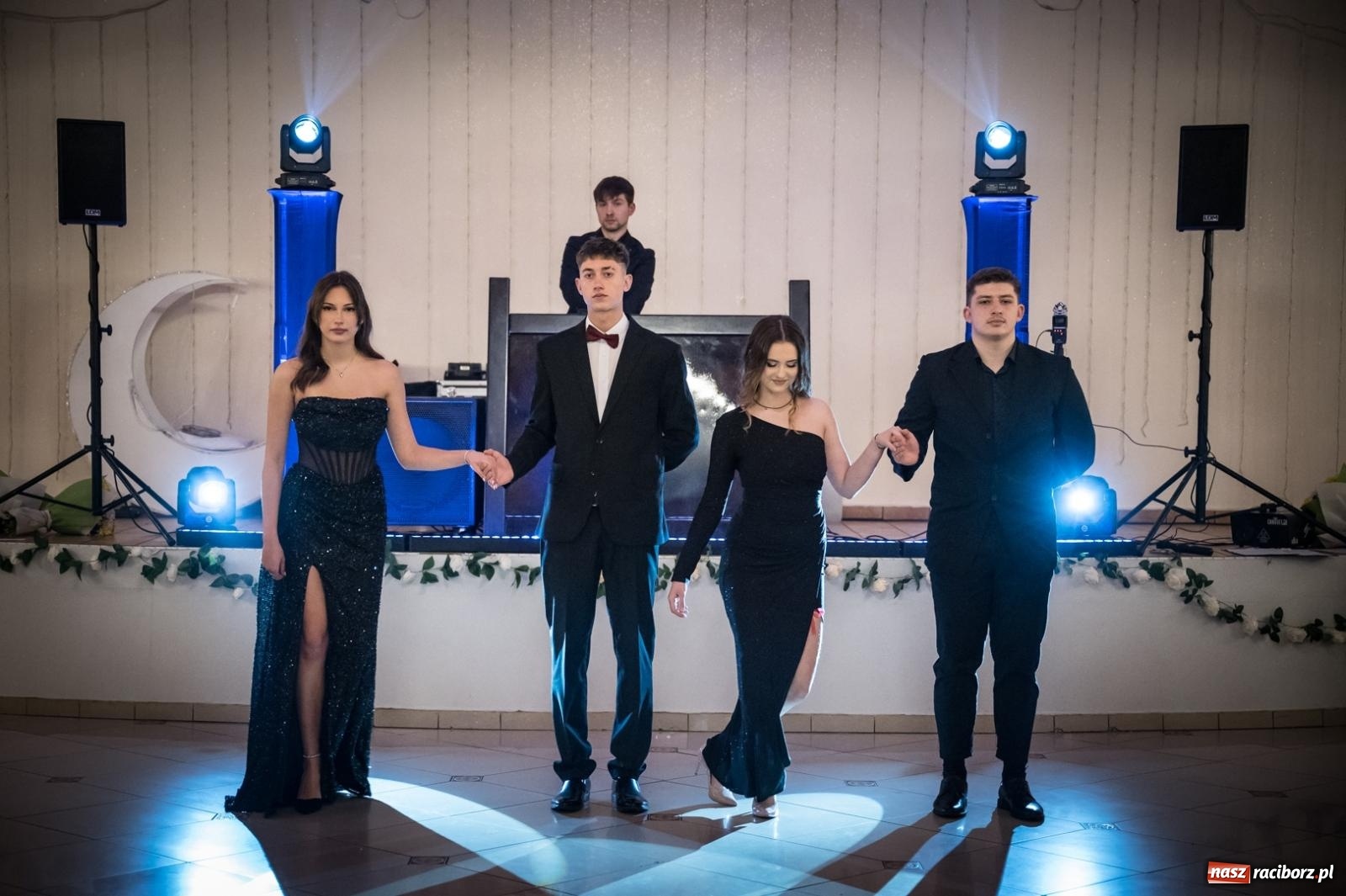 Zdjęcie w galerii na portalu naszraciborz.pl: Zdjęcia na bis. Sportowo-mundurowa studniówka ZSOMS [FOTO i WIDEO] wiadomości z regionu