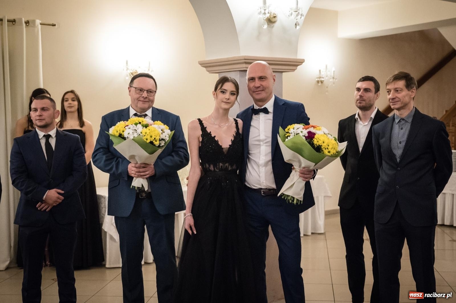 Zdjęcie w galerii na portalu naszraciborz.pl: Zdjęcia na bis. Sportowo-mundurowa studniówka ZSOMS [FOTO i WIDEO] wiadomości z regionu