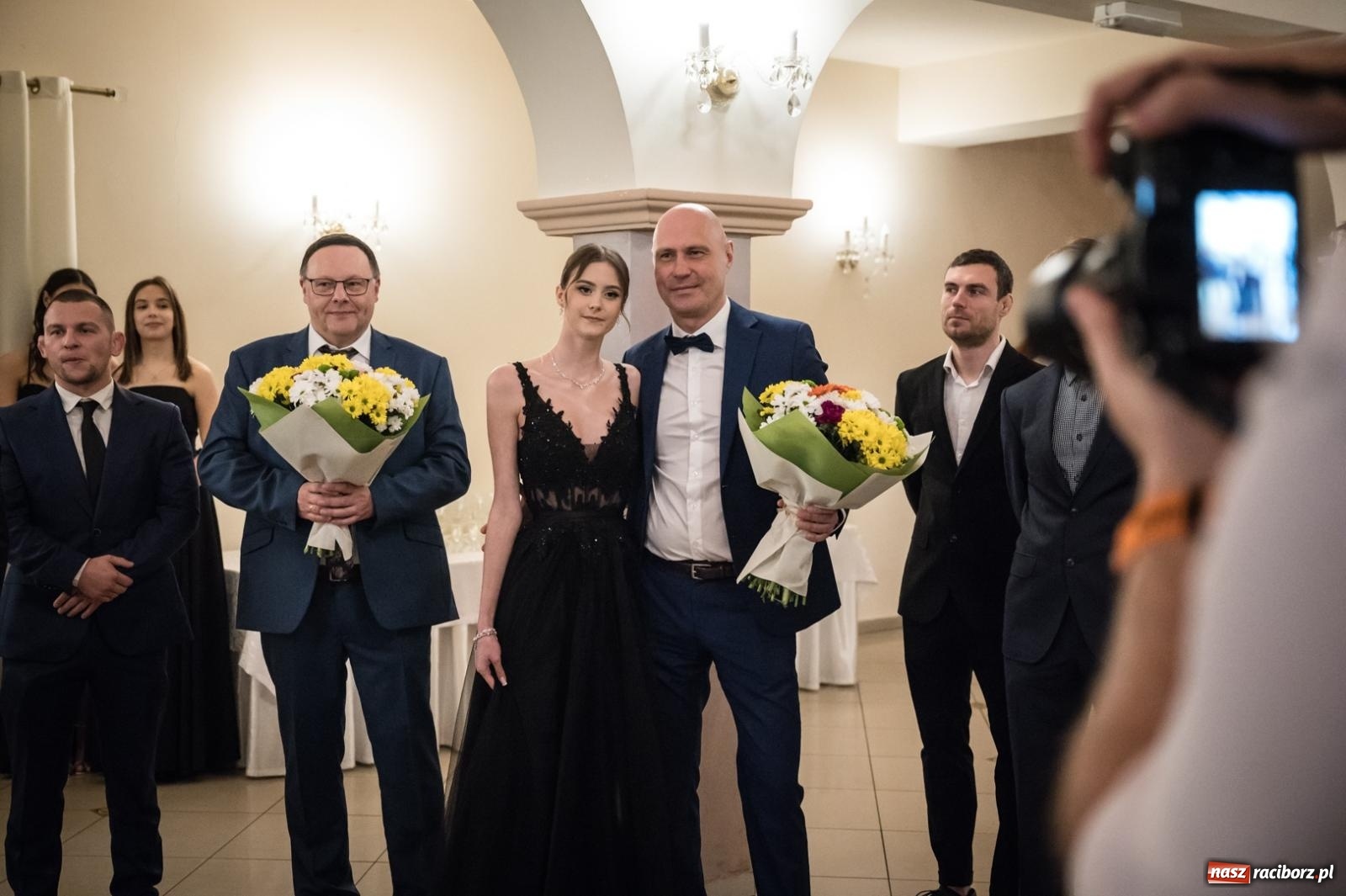 Zdjęcie w galerii na portalu naszraciborz.pl: Zdjęcia na bis. Sportowo-mundurowa studniówka ZSOMS [FOTO i WIDEO] wiadomości z regionu