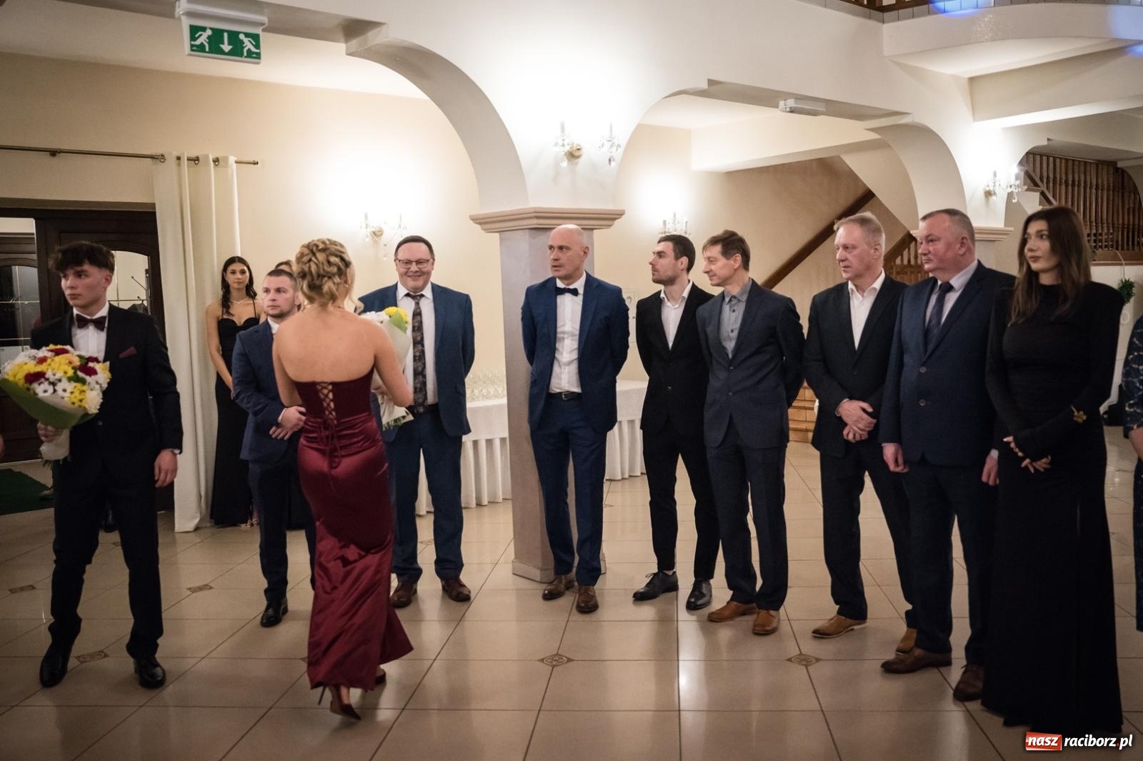 Zdjęcie w galerii na portalu naszraciborz.pl: Zdjęcia na bis. Sportowo-mundurowa studniówka ZSOMS [FOTO i WIDEO] wiadomości z regionu