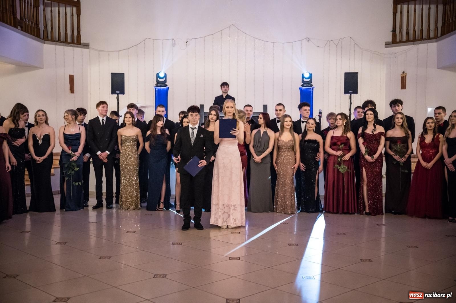 Zdjęcie w galerii na portalu naszraciborz.pl: Zdjęcia na bis. Sportowo-mundurowa studniówka ZSOMS [FOTO i WIDEO] wiadomości z regionu