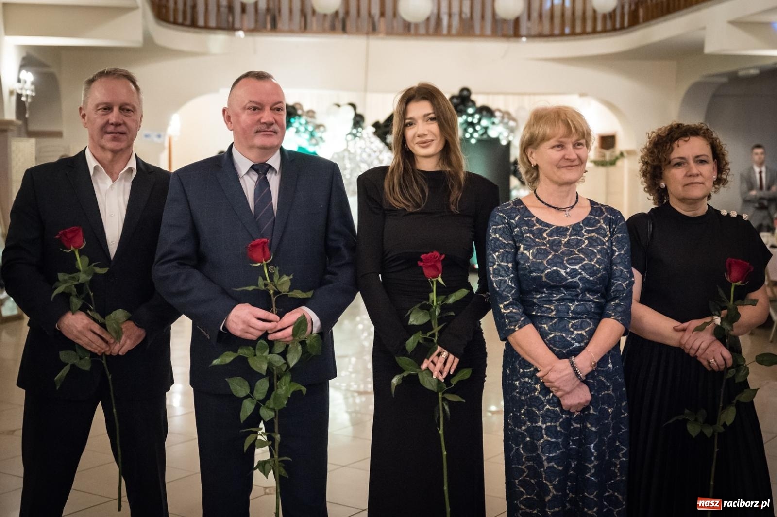 Zdjęcie w galerii na portalu naszraciborz.pl: Zdjęcia na bis. Sportowo-mundurowa studniówka ZSOMS [FOTO i WIDEO] wiadomości z regionu