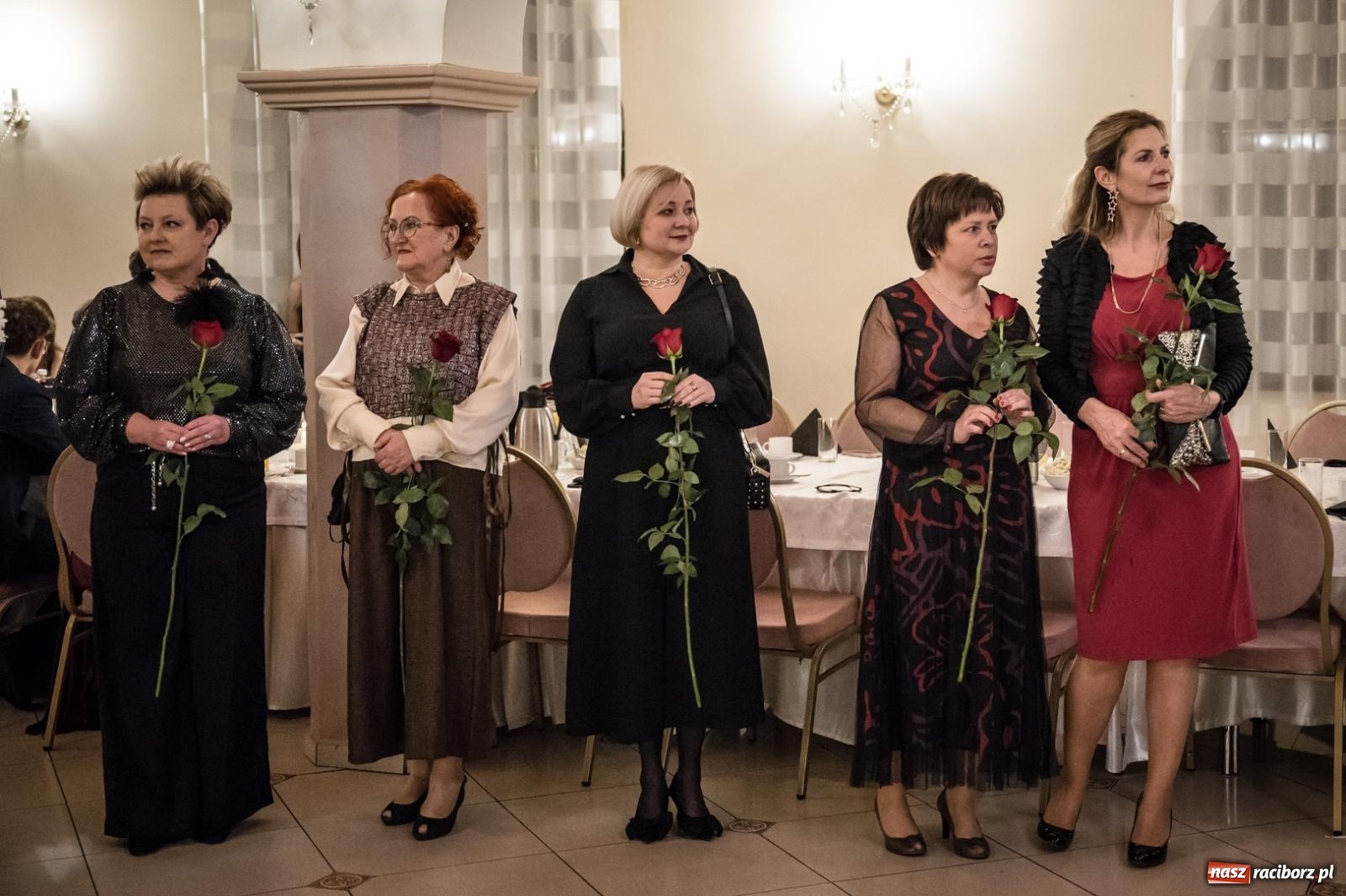 Zdjęcie w galerii na portalu naszraciborz.pl: Zdjęcia na bis. Sportowo-mundurowa studniówka ZSOMS [FOTO i WIDEO] wiadomości z regionu