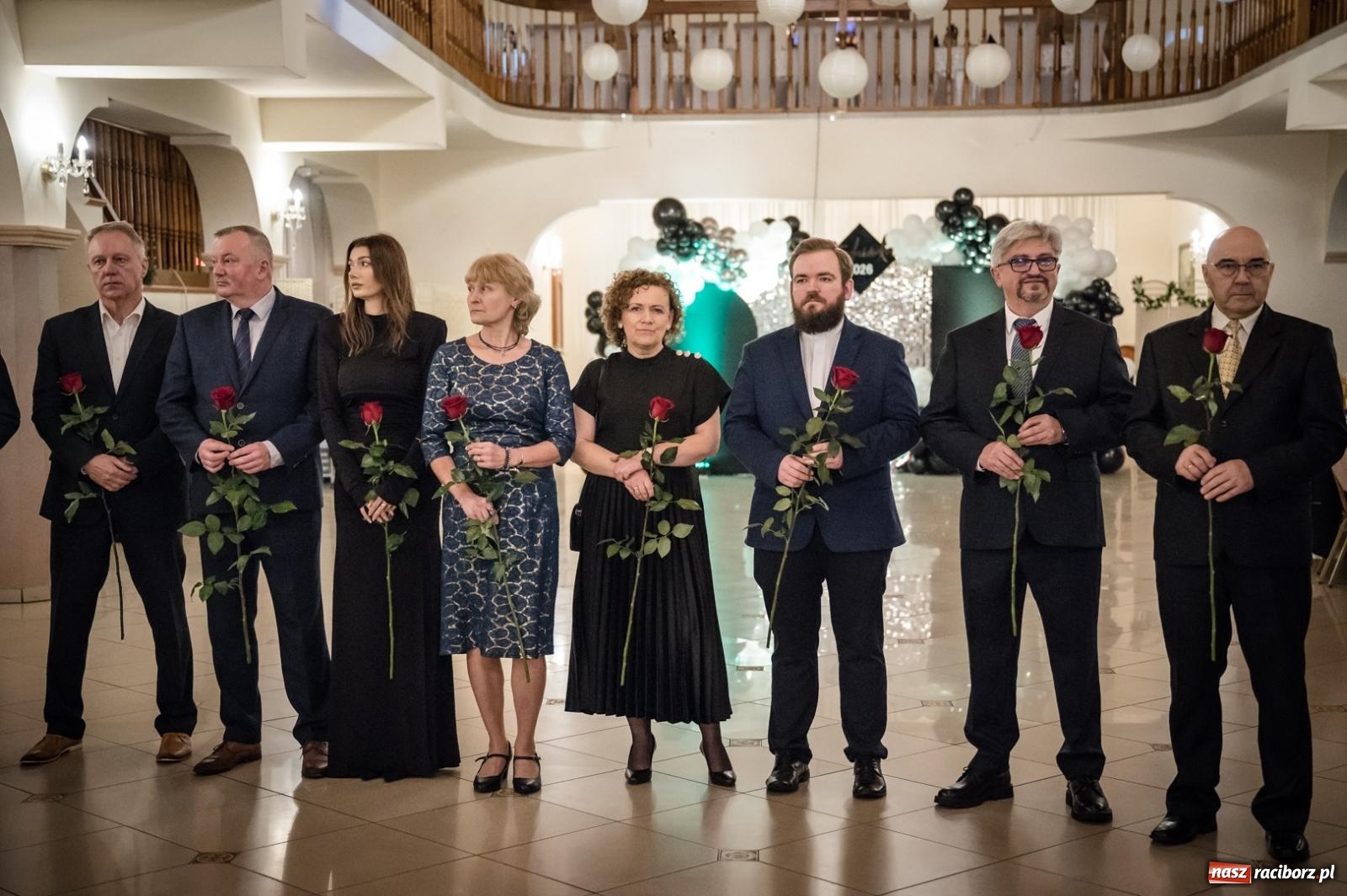 Zdjęcie w galerii na portalu naszraciborz.pl: Zdjęcia na bis. Sportowo-mundurowa studniówka ZSOMS [FOTO i WIDEO] wiadomości z regionu