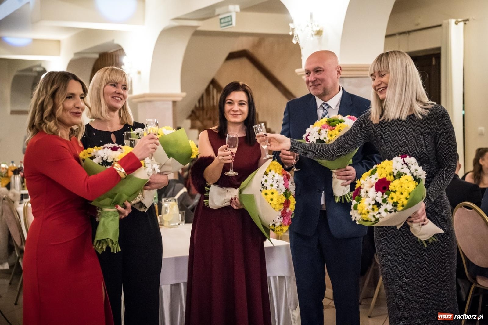 Zdjęcie w galerii na portalu naszraciborz.pl: Zdjęcia na bis. Sportowo-mundurowa studniówka ZSOMS [FOTO i WIDEO] wiadomości z regionu