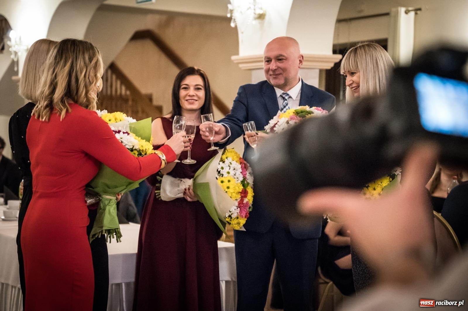 Zdjęcie w galerii na portalu naszraciborz.pl: Zdjęcia na bis. Sportowo-mundurowa studniówka ZSOMS [FOTO i WIDEO] wiadomości z regionu