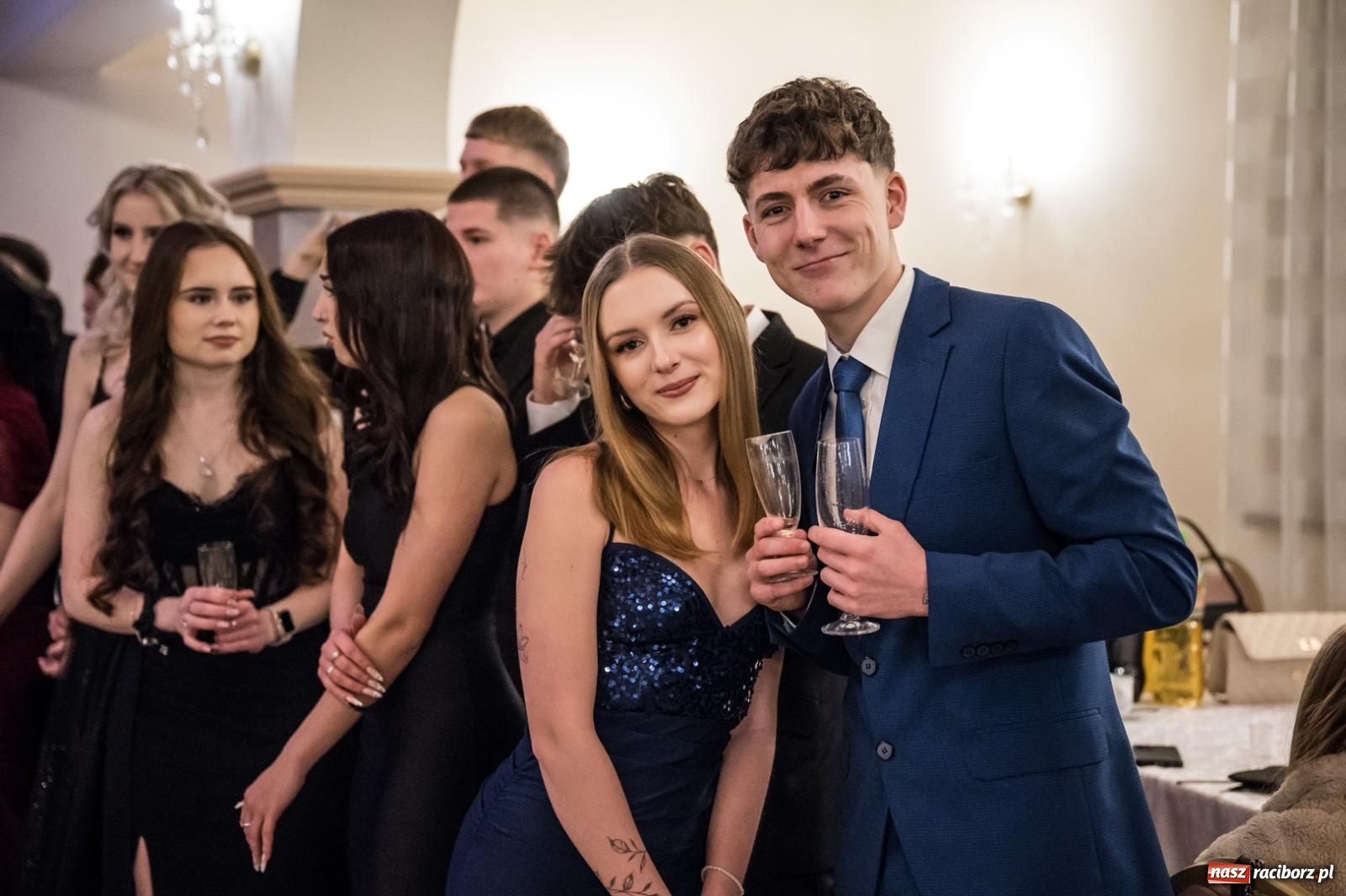 Zdjęcie w galerii na portalu naszraciborz.pl: Zdjęcia na bis. Sportowo-mundurowa studniówka ZSOMS [FOTO i WIDEO] wiadomości z regionu