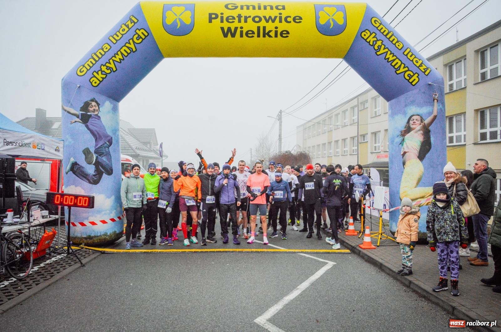 Zdjęcie w galerii na portalu naszraciborz.pl: X Eko Cross po Ziemi Pietrowickiej przyciągnął ponad 200 biegaczy [FOTO i WIDEO] wiadomości z regionu
