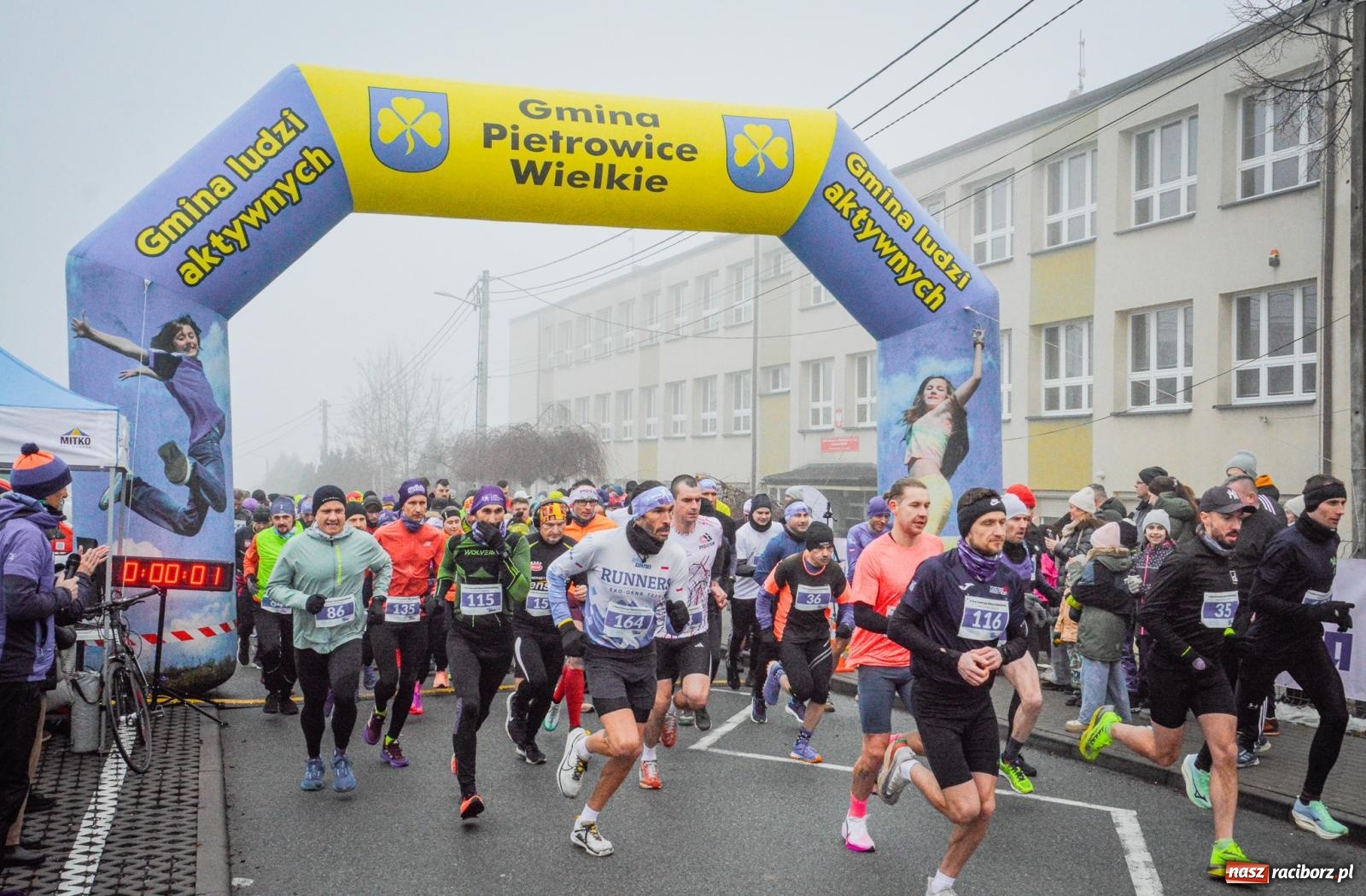 Zdjęcie w galerii na portalu naszraciborz.pl: X Eko Cross po Ziemi Pietrowickiej przyciągnął ponad 200 biegaczy [FOTO i WIDEO] wiadomości z regionu