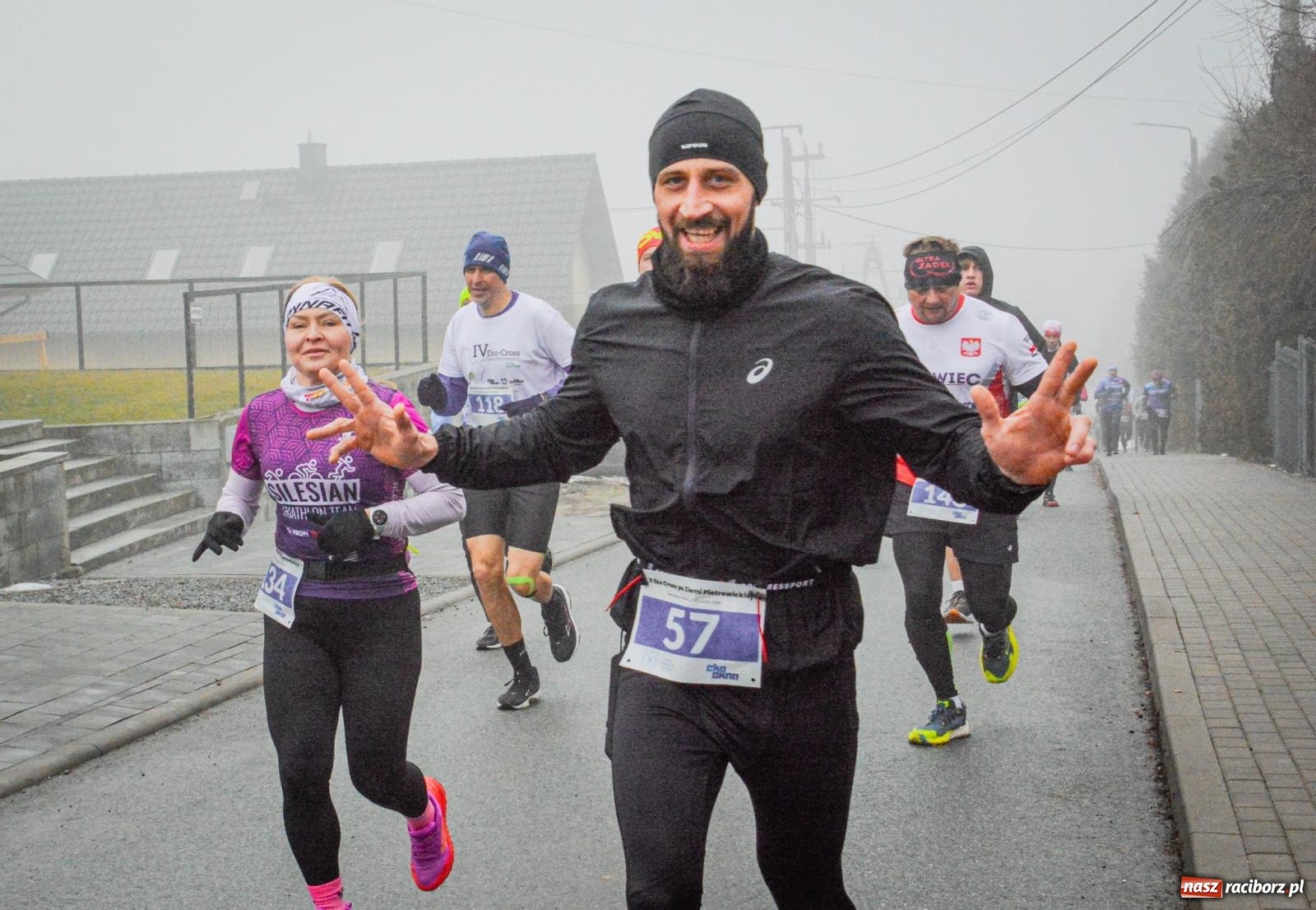 Zdjęcie w galerii na portalu naszraciborz.pl: X Eko Cross po Ziemi Pietrowickiej przyciągnął ponad 200 biegaczy [FOTO i WIDEO] wiadomości z regionu