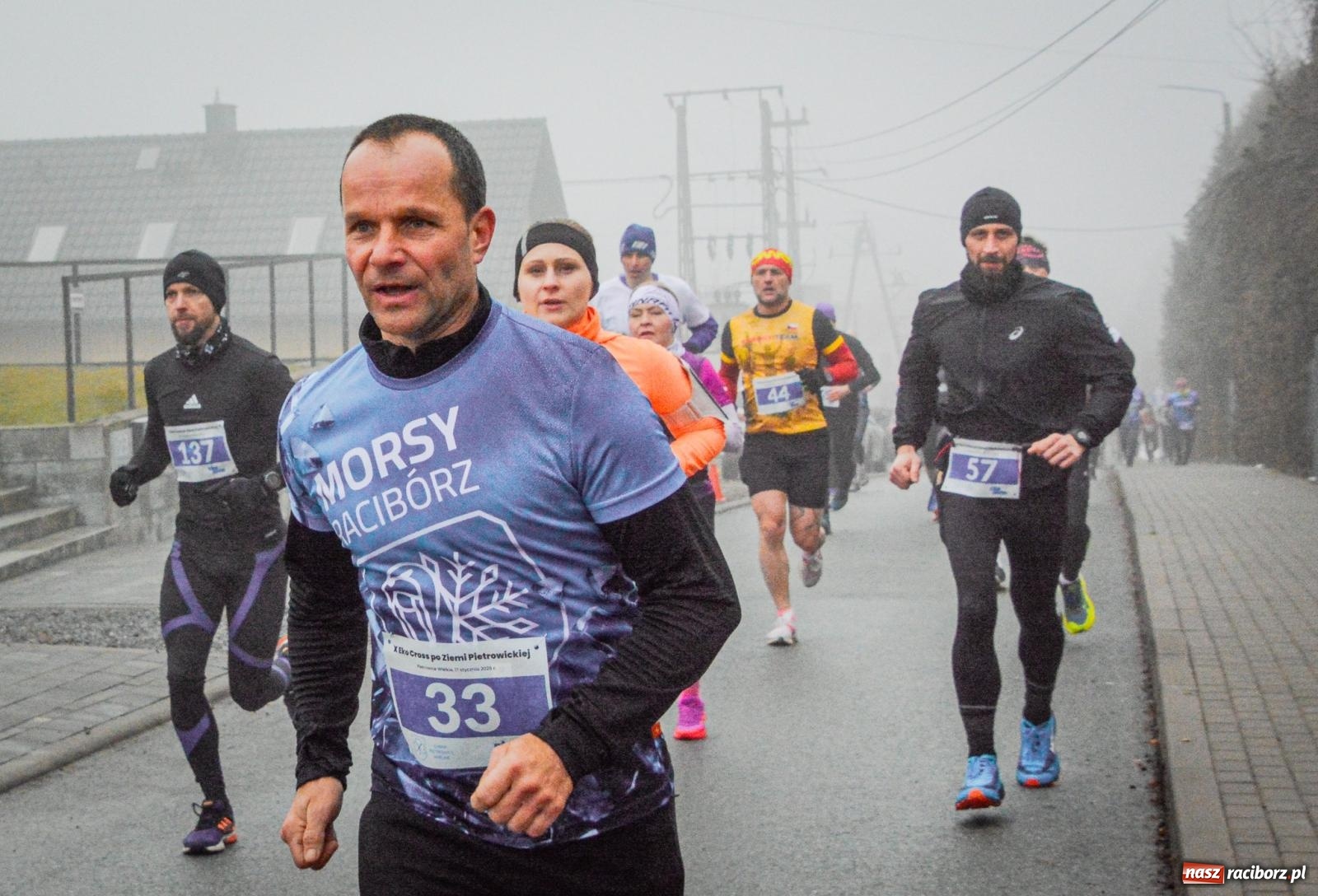 Zdjęcie w galerii na portalu naszraciborz.pl: X Eko Cross po Ziemi Pietrowickiej przyciągnął ponad 200 biegaczy [FOTO i WIDEO] wiadomości z regionu