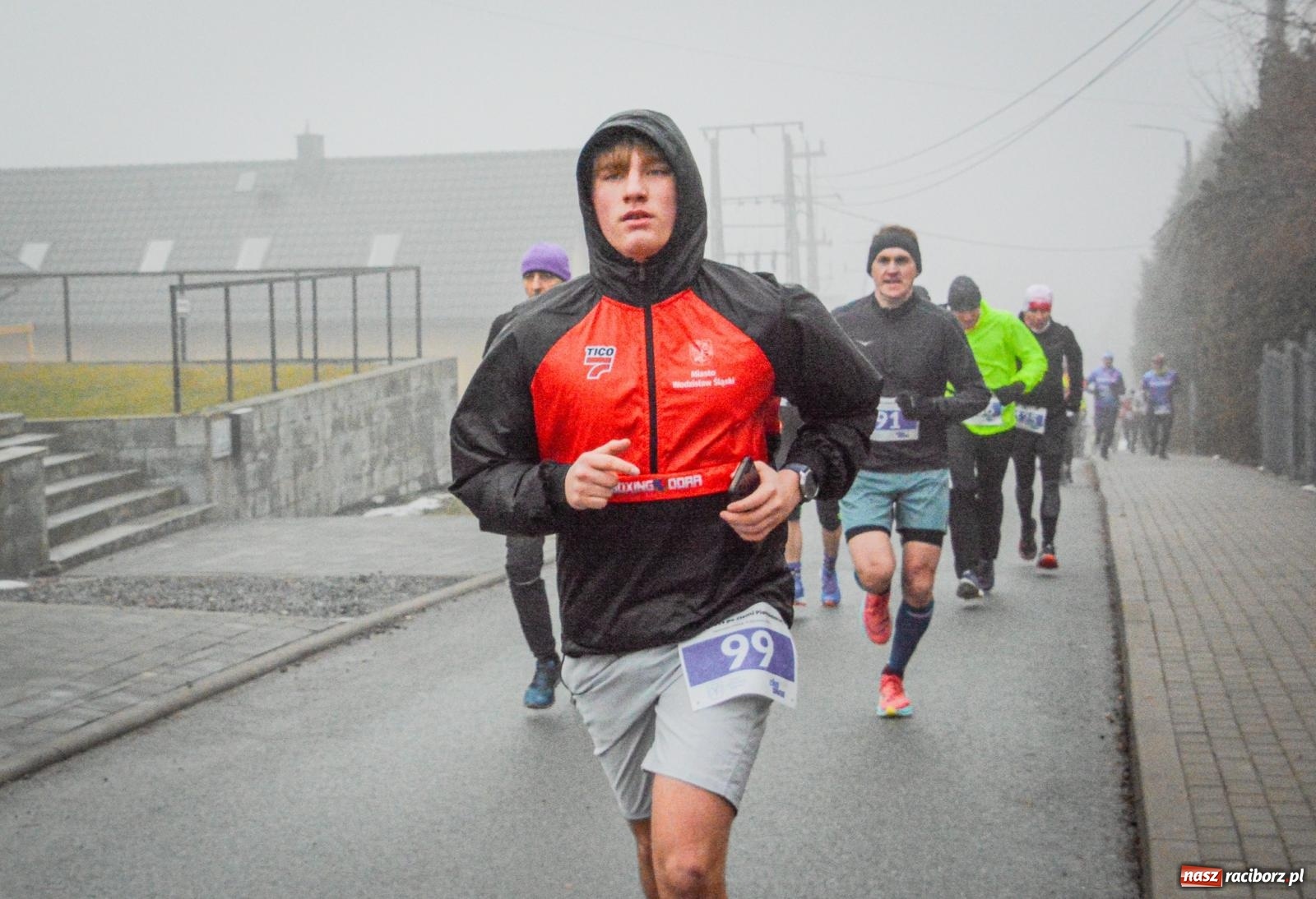 Zdjęcie w galerii na portalu naszraciborz.pl: X Eko Cross po Ziemi Pietrowickiej przyciągnął ponad 200 biegaczy [FOTO i WIDEO] wiadomości z regionu