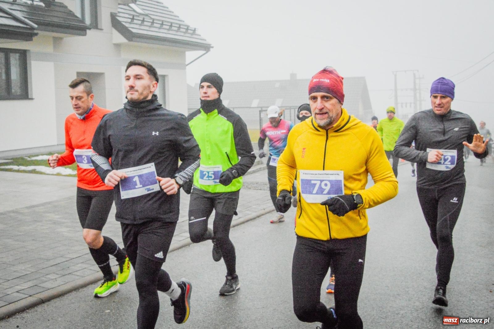 Zdjęcie w galerii na portalu naszraciborz.pl: X Eko Cross po Ziemi Pietrowickiej przyciągnął ponad 200 biegaczy [FOTO i WIDEO] wiadomości z regionu