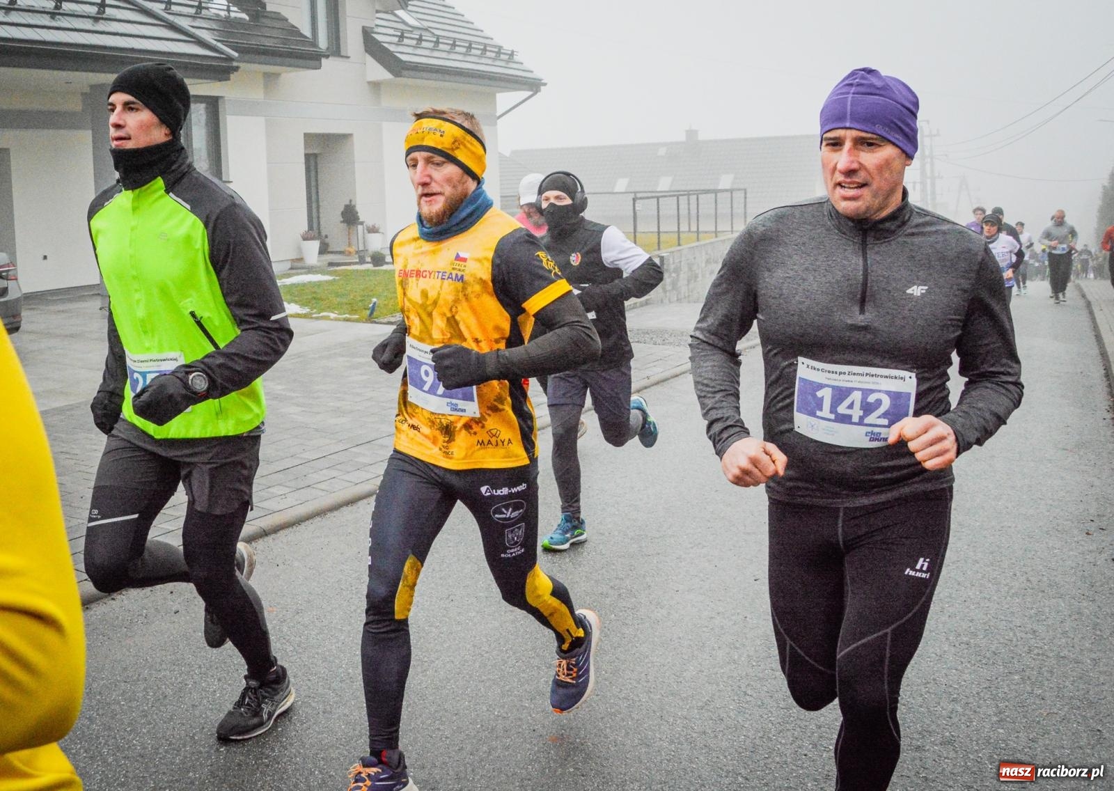 Zdjęcie w galerii na portalu naszraciborz.pl: X Eko Cross po Ziemi Pietrowickiej przyciągnął ponad 200 biegaczy [FOTO i WIDEO] wiadomości z regionu