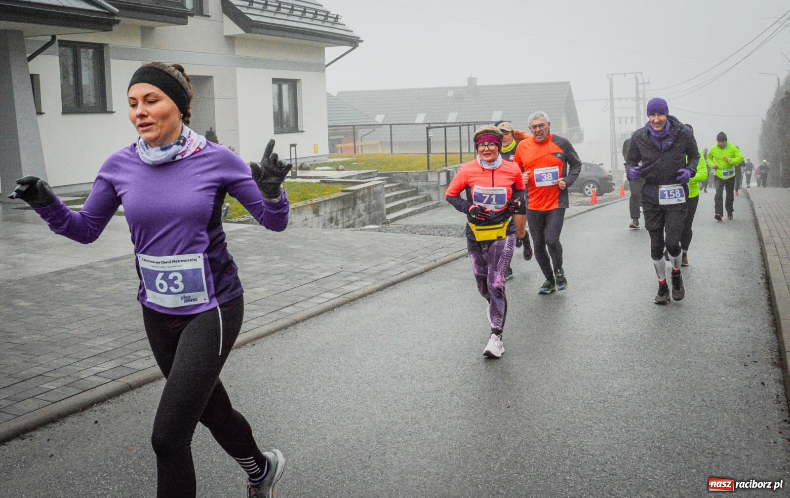 Zdjęcie w galerii na portalu naszraciborz.pl: X Eko Cross po Ziemi Pietrowickiej przyciągnął ponad 200 biegaczy [FOTO i WIDEO] wiadomości z regionu