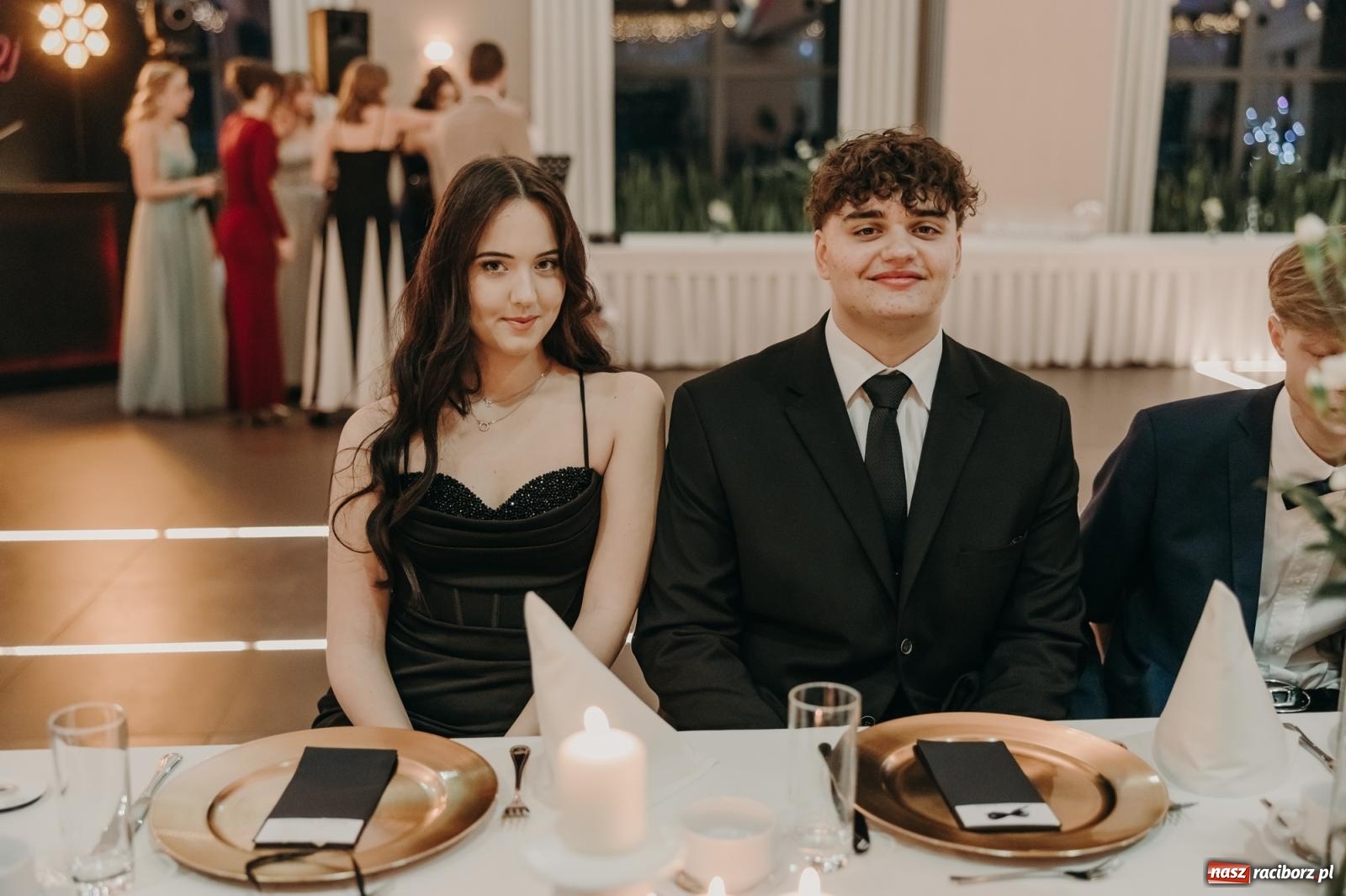 Zdjęcie w galerii na portalu naszraciborz.pl: Najmłodsza i najmniejsza studniówka. DLO bawi się w AquaBraxie [FOTO i WIDEO] wiadomości z regionu