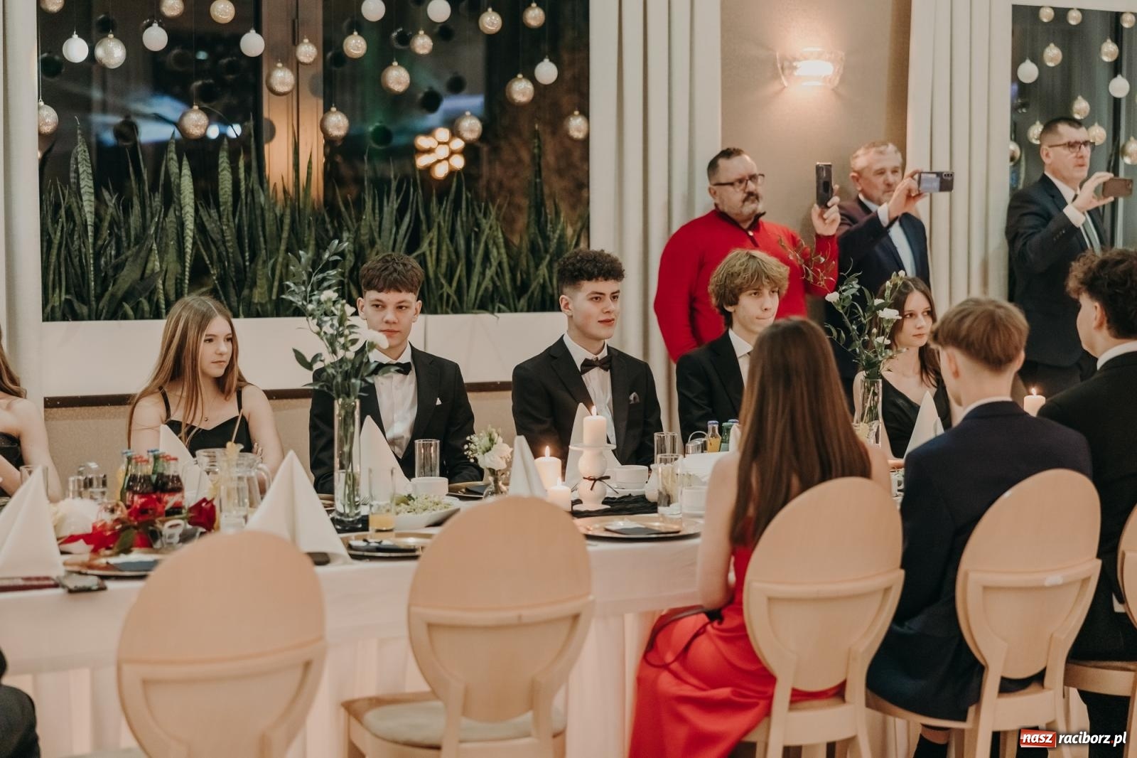 Zdjęcie w galerii na portalu naszraciborz.pl: Najmłodsza i najmniejsza studniówka. DLO bawi się w AquaBraxie [FOTO i WIDEO] wiadomości z regionu