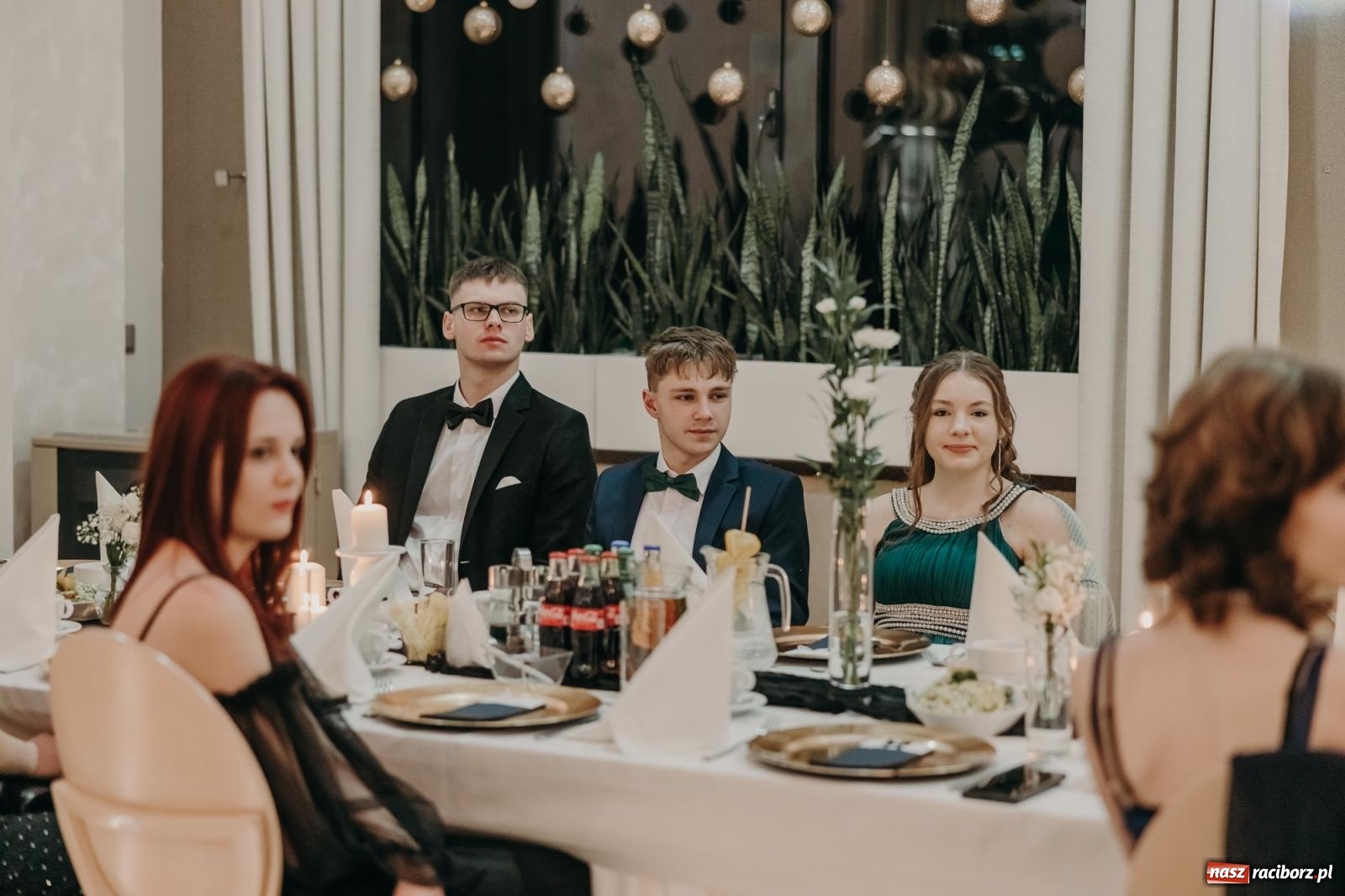 Zdjęcie w galerii na portalu naszraciborz.pl: Najmłodsza i najmniejsza studniówka. DLO bawi się w AquaBraxie [FOTO i WIDEO] wiadomości z regionu