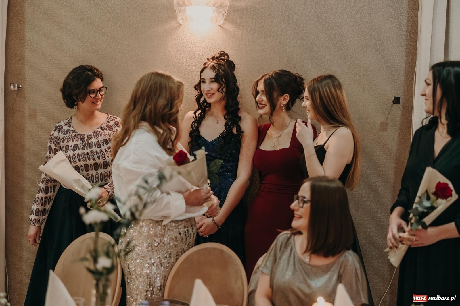 Zdjęcie w galerii na portalu naszraciborz.pl: Najmłodsza i najmniejsza studniówka. DLO bawi się w AquaBraxie [FOTO i WIDEO] wiadomości z regionu