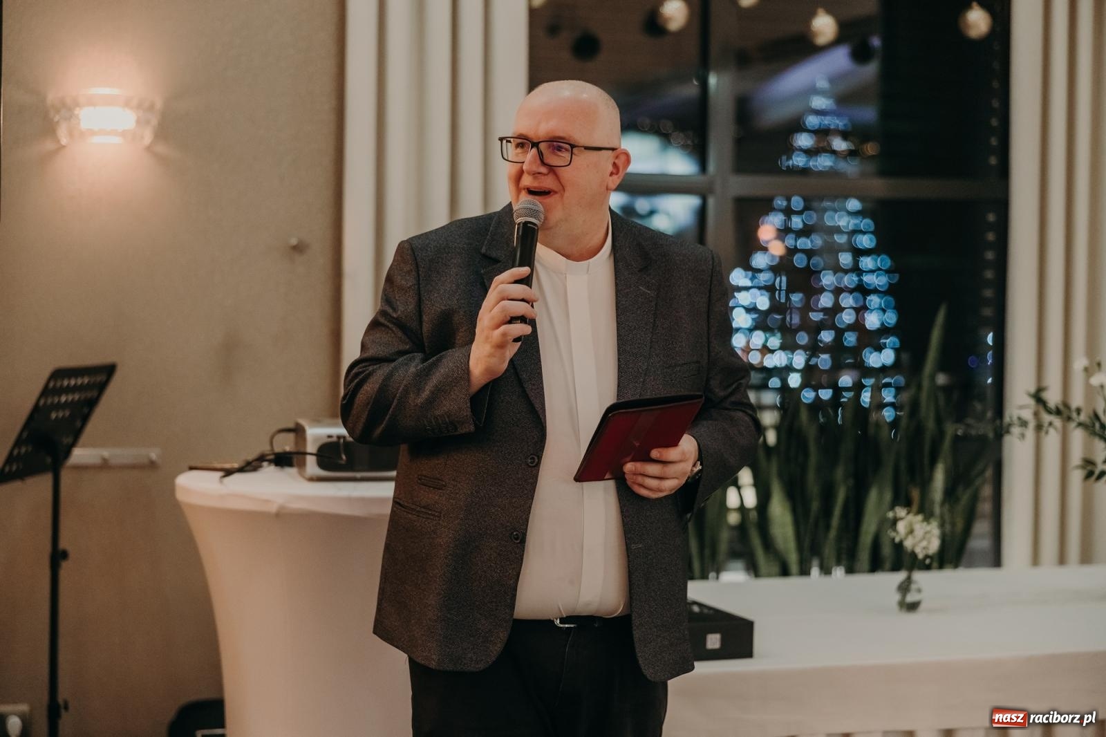 Zdjęcie w galerii na portalu naszraciborz.pl: Najmłodsza i najmniejsza studniówka. DLO bawi się w AquaBraxie [FOTO i WIDEO] wiadomości z regionu