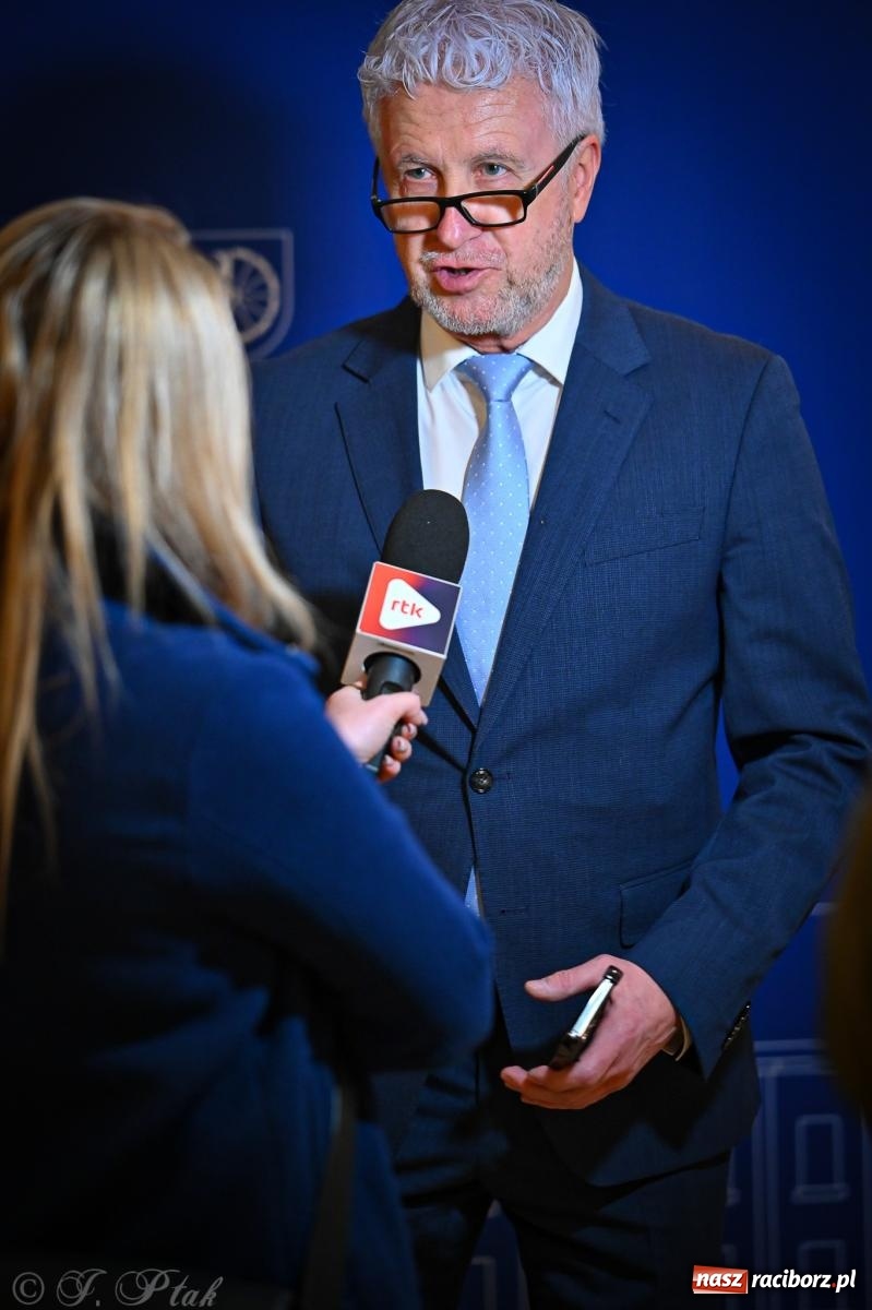Zdjęcie w galerii na portalu naszraciborz.pl: Power of Winds na koncercie noworocznym w RCK. Muzyczne otwarcie roku w Raciborzu z życzeniami od włodarzy [FOTO i WIDEO] wiadomości z regionu