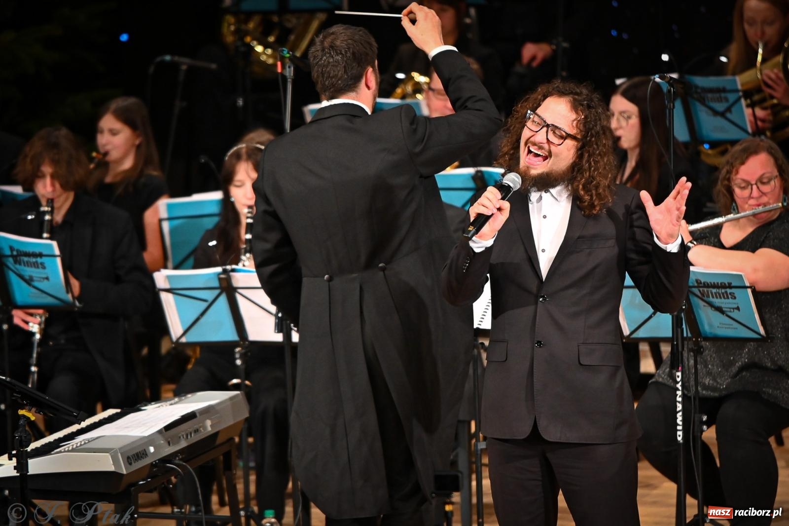 Zdjęcie w galerii na portalu naszraciborz.pl: Power of Winds na koncercie noworocznym w RCK. Muzyczne otwarcie roku w Raciborzu z życzeniami od włodarzy [FOTO i WIDEO] wiadomości z regionu