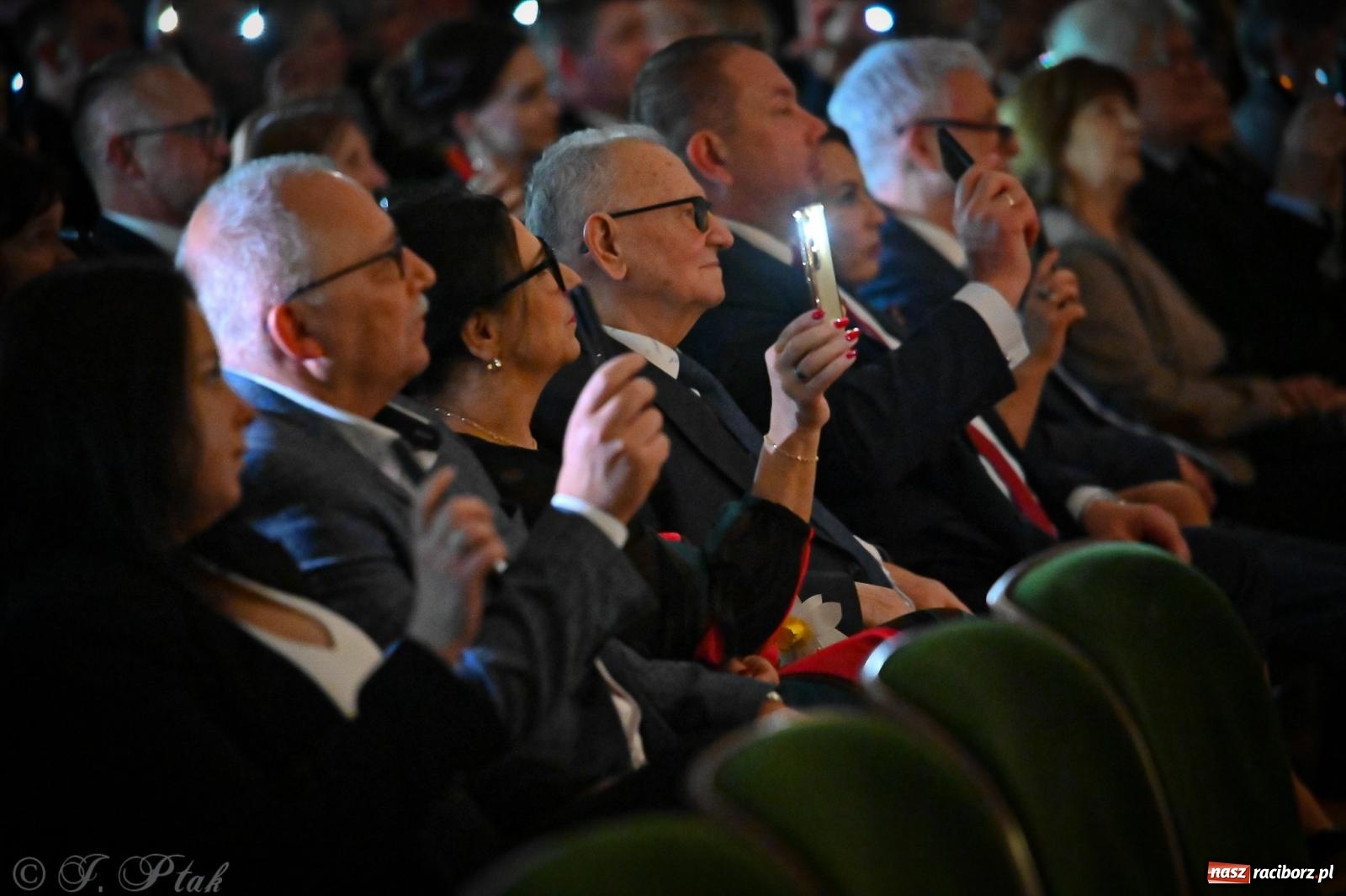 Zdjęcie w galerii na portalu naszraciborz.pl: Power of Winds na koncercie noworocznym w RCK. Muzyczne otwarcie roku w Raciborzu z życzeniami od włodarzy [FOTO i WIDEO] wiadomości z regionu