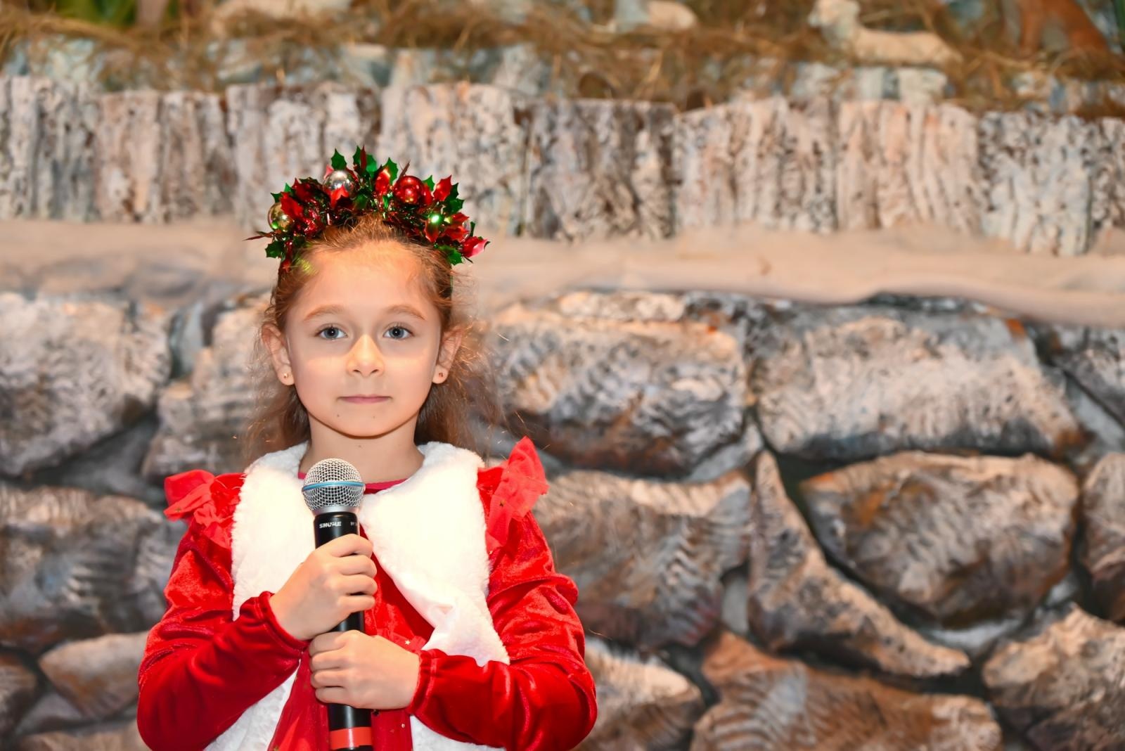 Zdjęcie w galerii na portalu naszraciborz.pl: Koncert Laureatów  XXI Przeglądu Kolęd i Pastorałek Święta z Kolędą – Weihnachten mit Weihnachtsliedern w Tworkowie wiadomości z regionu