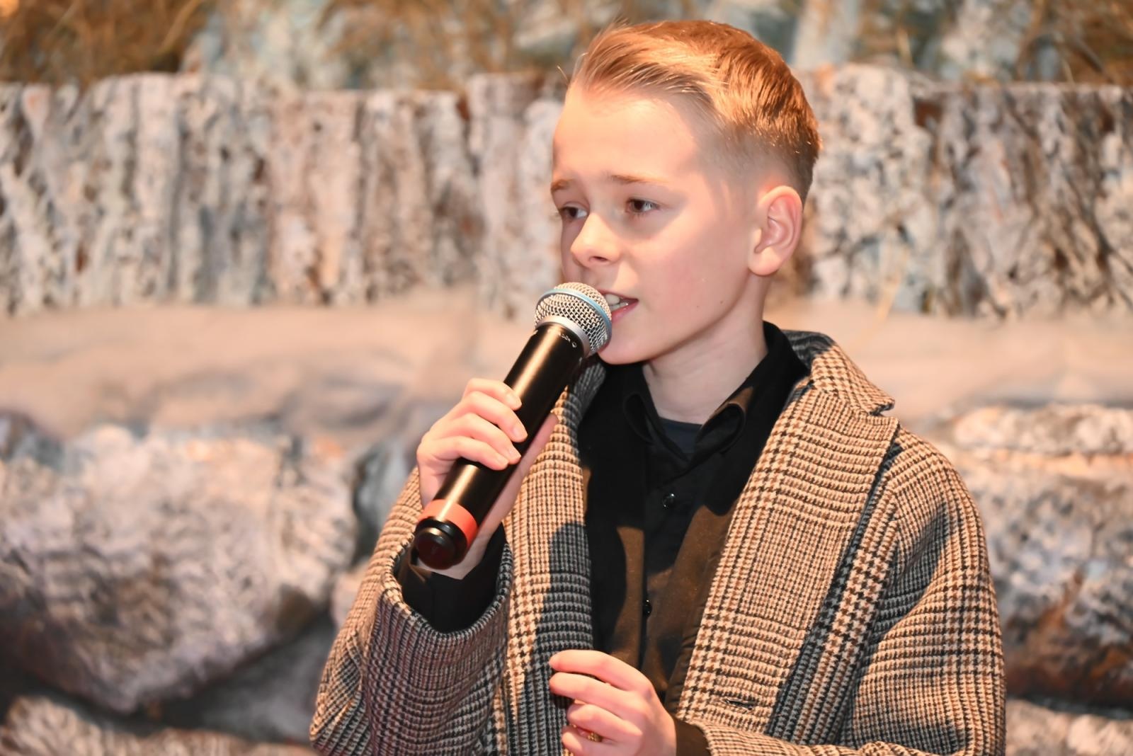 Zdjęcie w galerii na portalu naszraciborz.pl: Koncert Laureatów  XXI Przeglądu Kolęd i Pastorałek Święta z Kolędą – Weihnachten mit Weihnachtsliedern w Tworkowie wiadomości z regionu