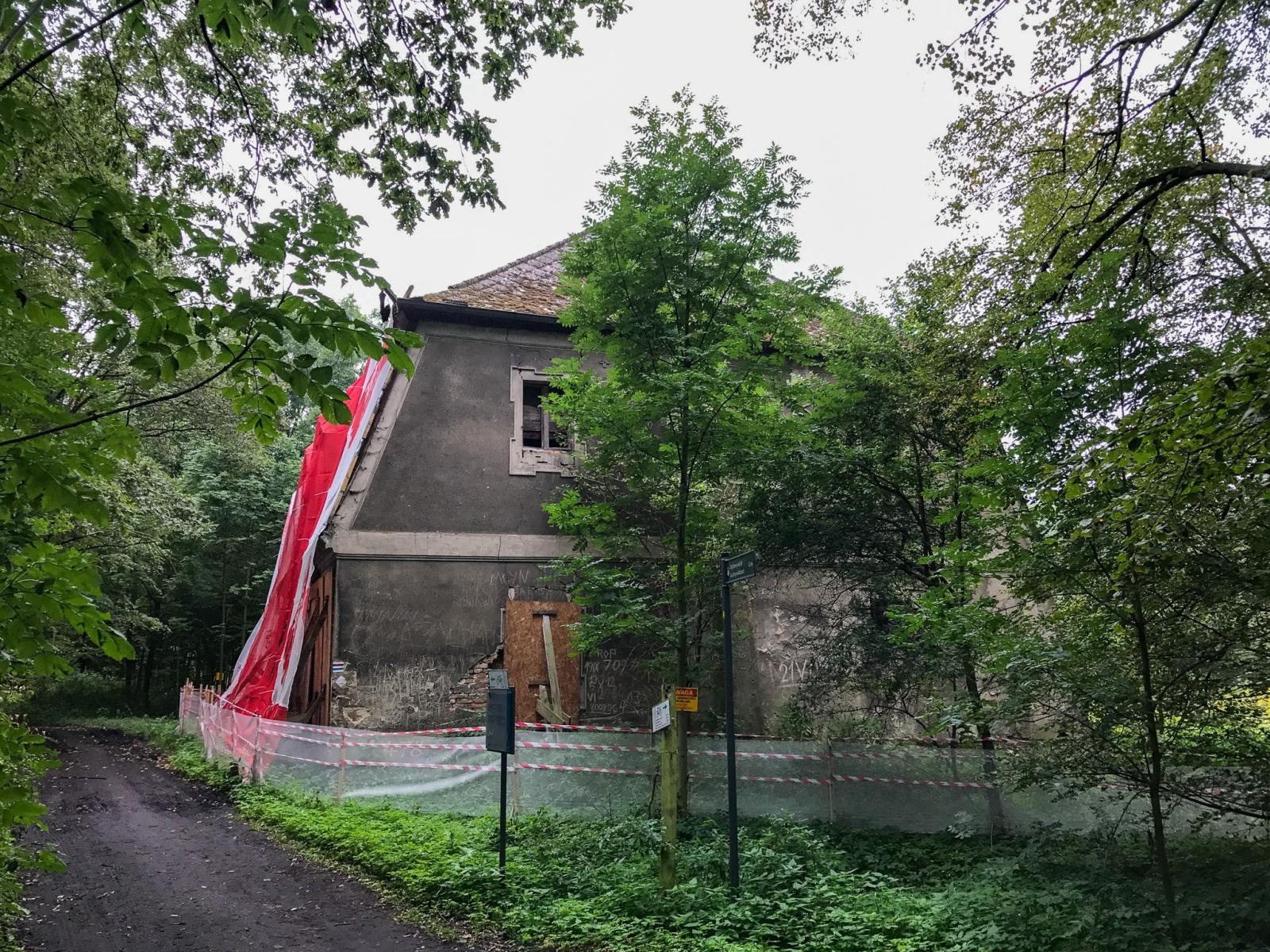 Zdjęcie w galerii na portalu naszraciborz.pl: Pałacyk w Łężczoku odzyskuje blask [FOTO] wiadomości z regionu