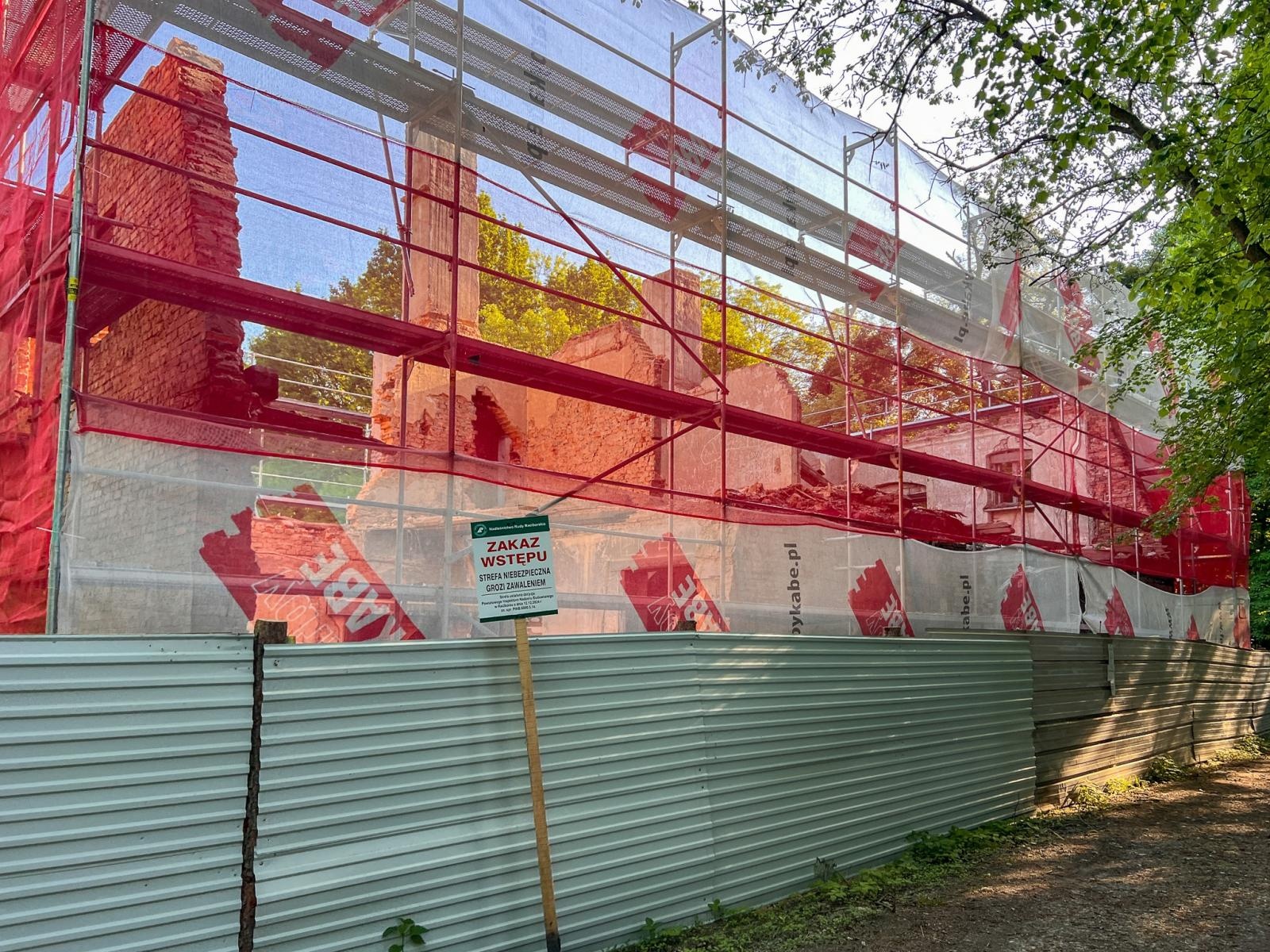 Zdjęcie w galerii na portalu naszraciborz.pl: Pałacyk w Łężczoku odzyskuje blask [FOTO] wiadomości z regionu