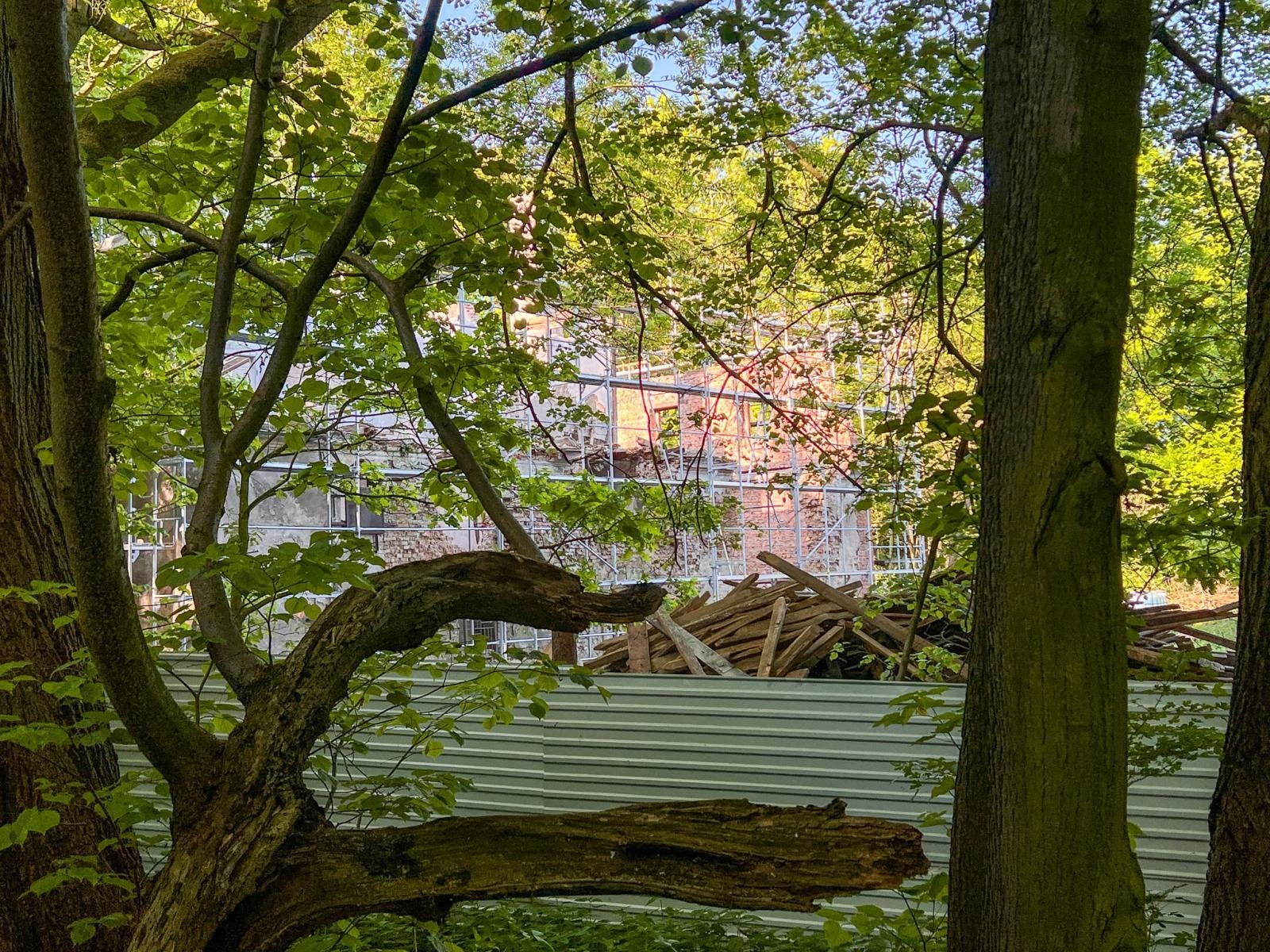 Zdjęcie w galerii na portalu naszraciborz.pl: Pałacyk w Łężczoku odzyskuje blask [FOTO] wiadomości z regionu