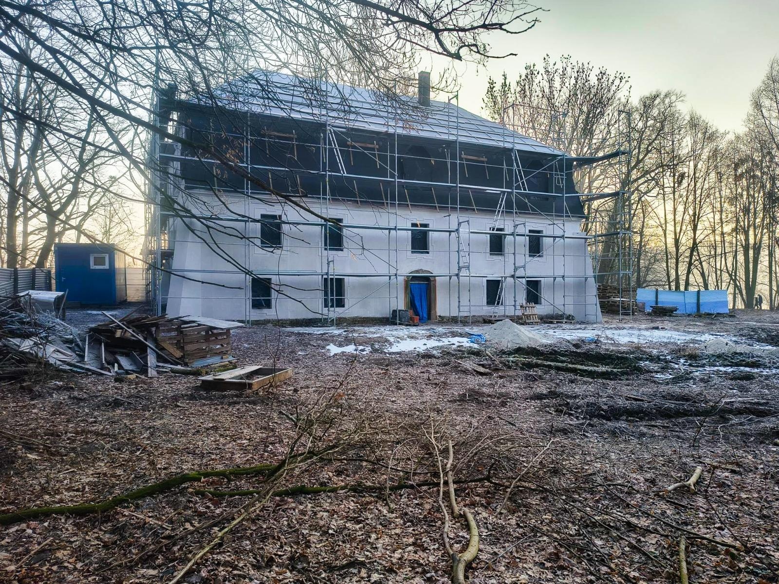 Zdjęcie w galerii na portalu naszraciborz.pl: Pałacyk w Łężczoku odzyskuje blask [FOTO] wiadomości z regionu